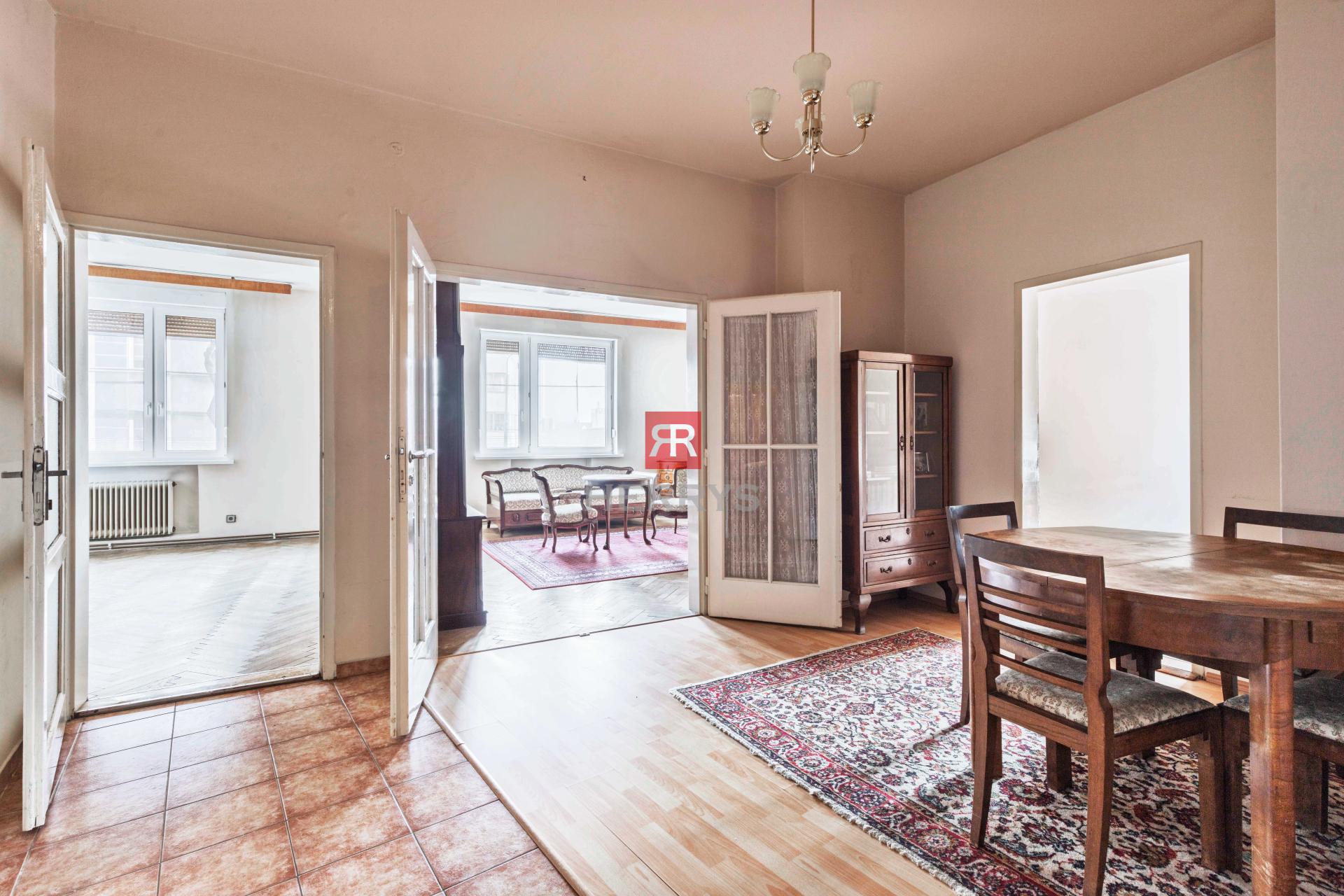 HERRYS - Na predaj exkluzívny staromestský 4 izbový byt s možnosťou prerobenia na 5 izbový&nbsp;