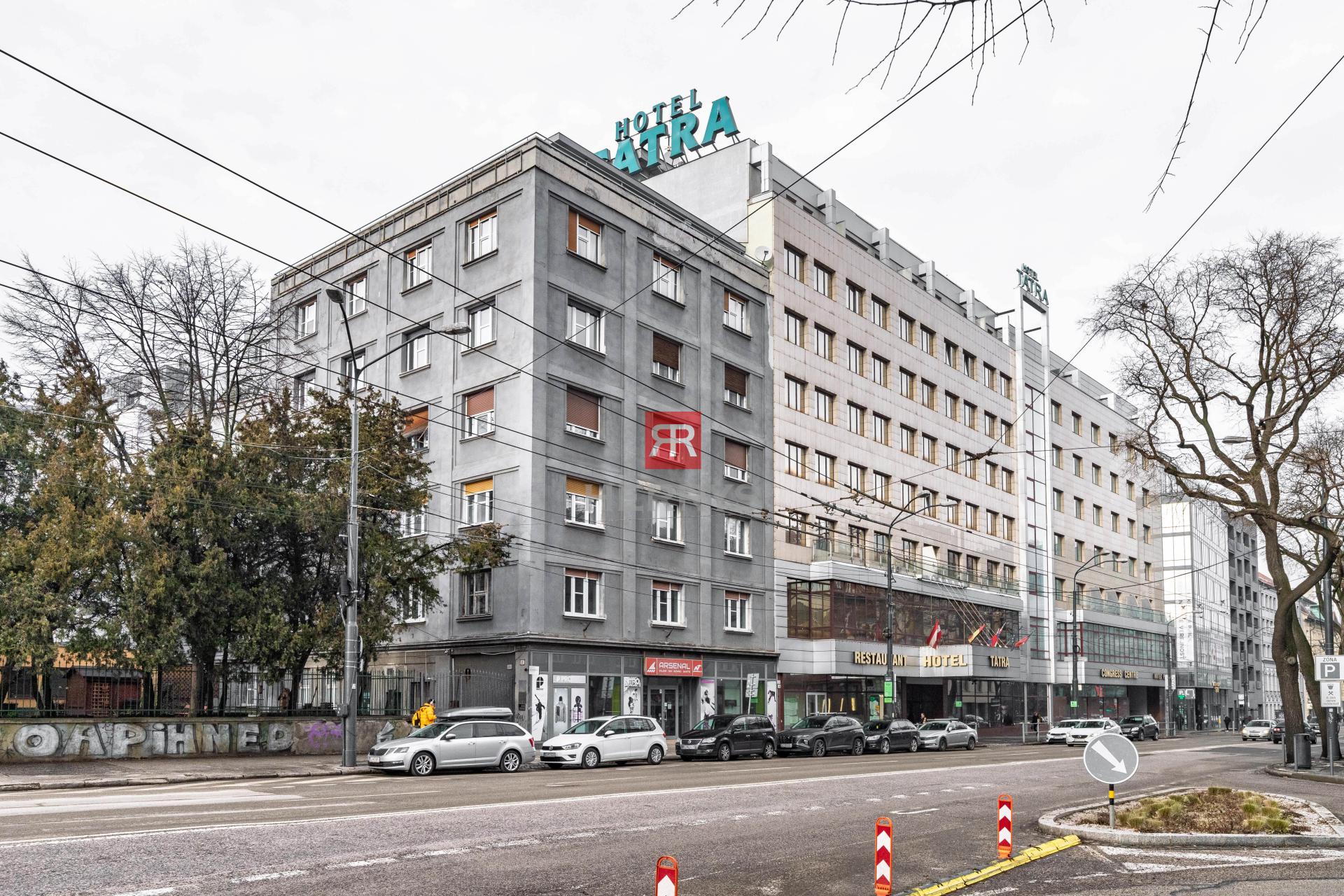 HERRYS - Na predaj exkluzívny staromestský 4 izbový byt s možnosťou prerobenia na 5 izbový&nbsp;