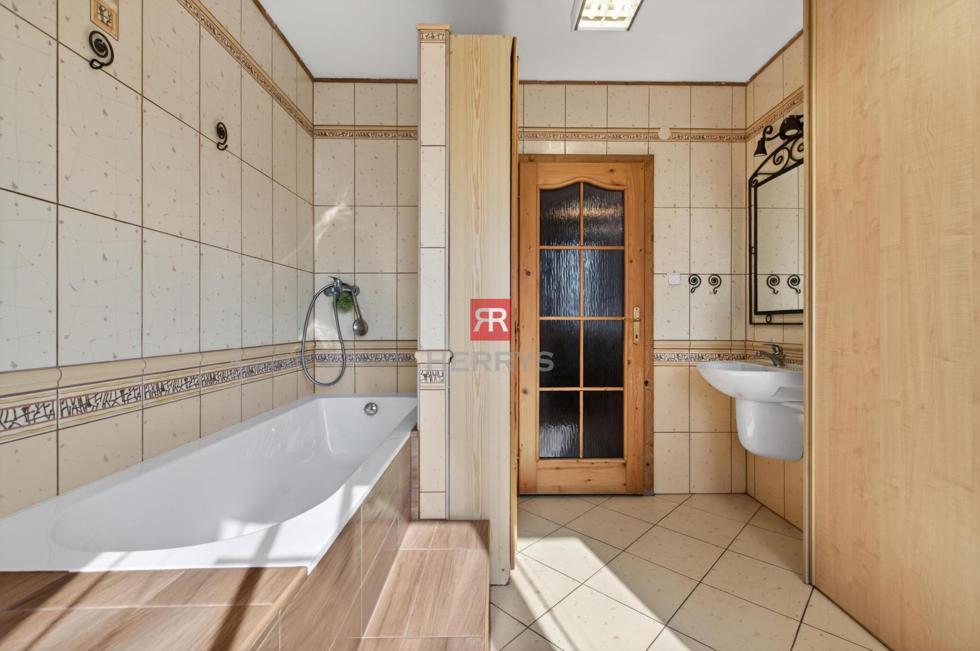 HERRYS - For sale 3-room nonresidential space with exceptional variability of use in BA - Ružinov.