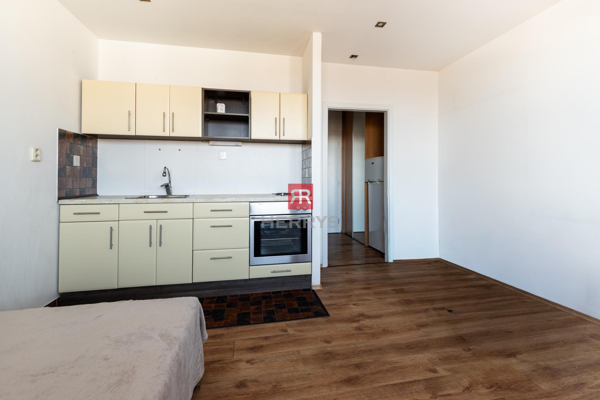 HERRYS - For sale, Studio apartment with a balcony and a a unique view of Draždiak