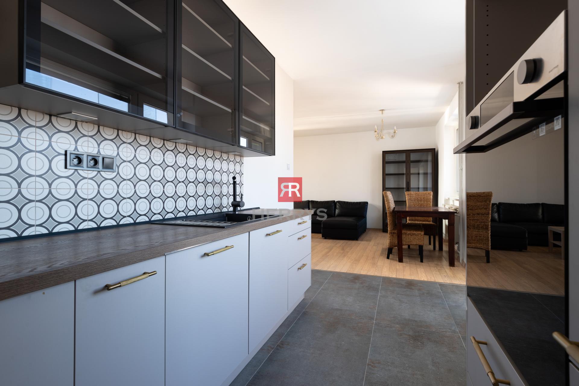 HERRYS - Spacious 2-room apartment for sale on Vietnamska Street