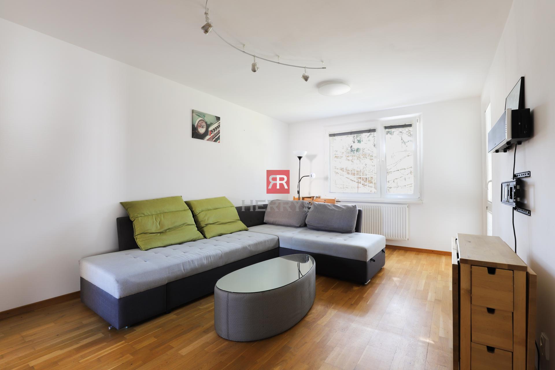 HERRYS - Na prenájom priestranný 3 izbový byt v tichej časti Ružinova