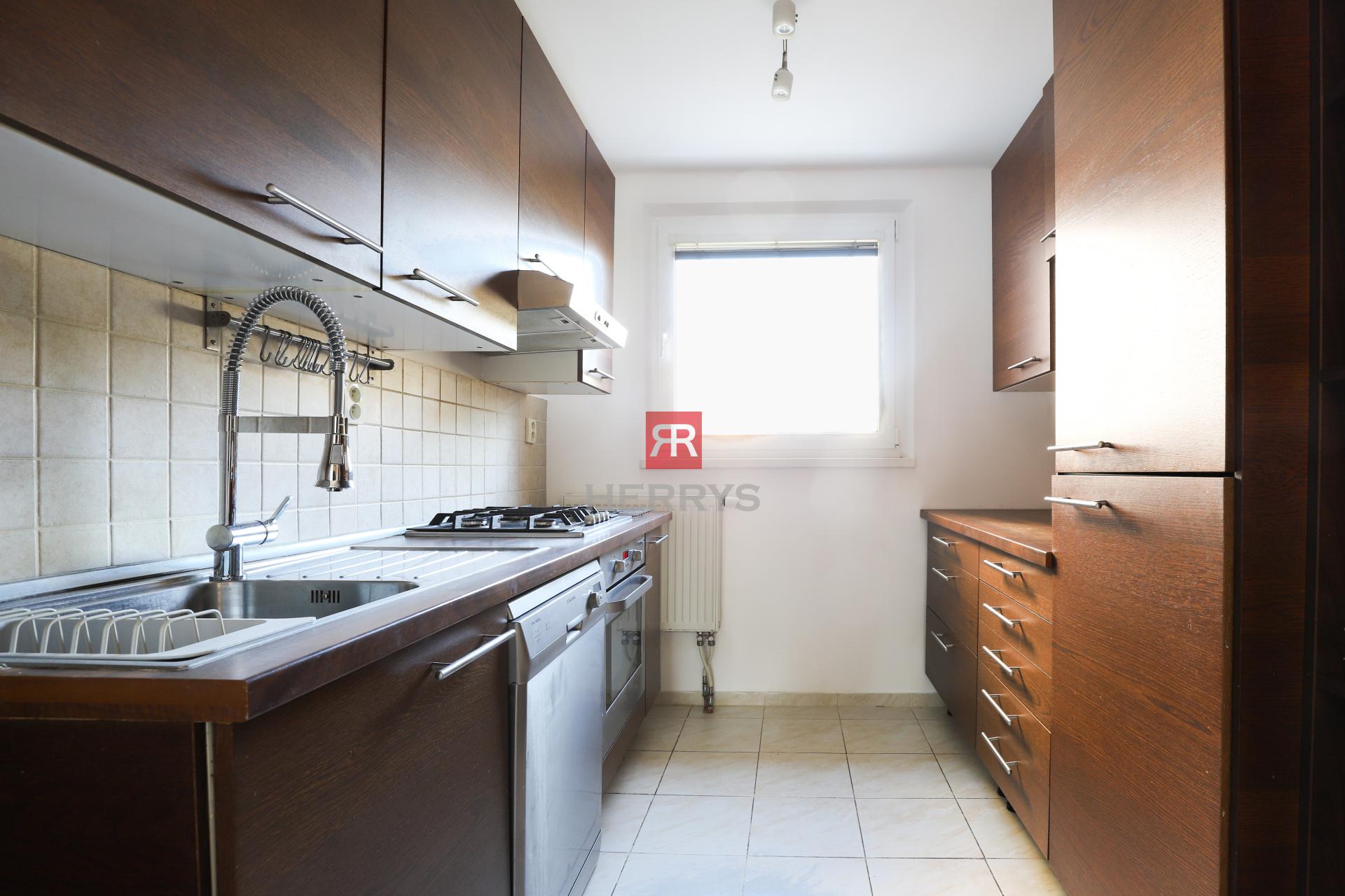 HERRYS - Na prenájom priestranný 3 izbový byt v tichej časti Ružinova