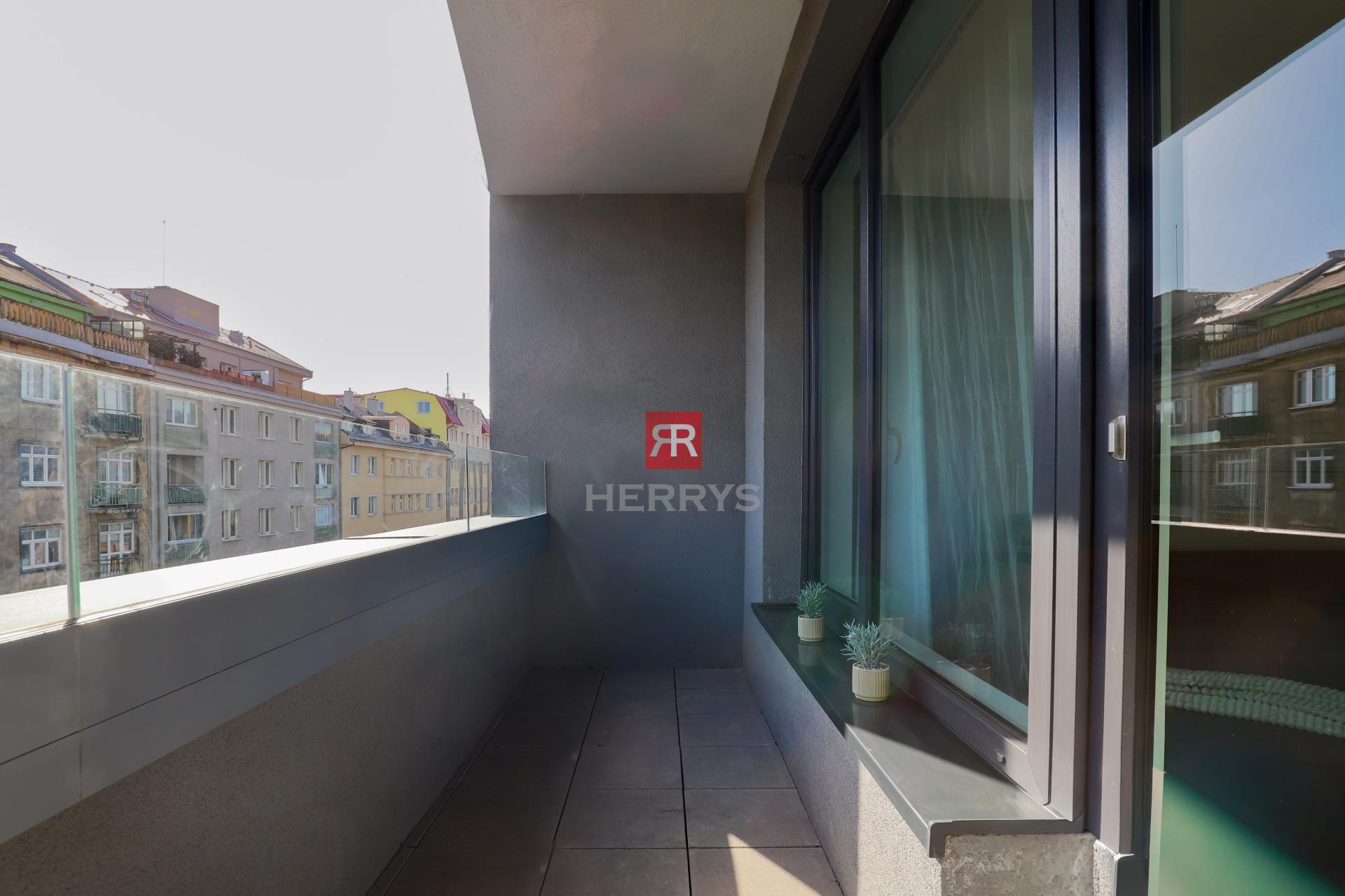 HERRYS - Na prenájom exkluzívne priestranný svetlý 1 izbový byt v top lokalite v Premiére, Staré mesto&nbsp;&nbsp;&nbsp;