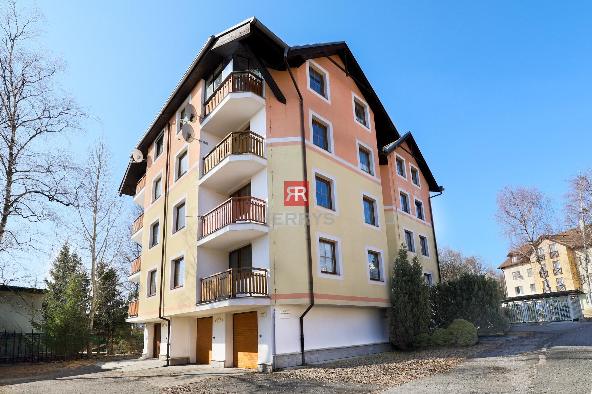 HERRYS - For sale 2-room apartment with separate kitchen in the middle of the High Tatras - Dolný Smokovec