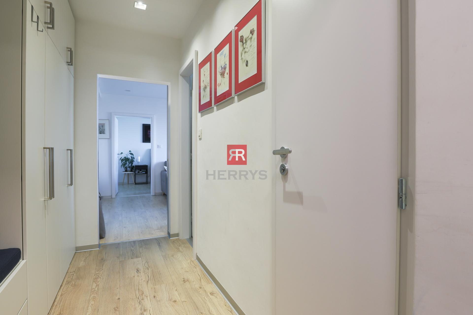 HERRYS - Na prenájom 3-izbový byt na ulici Sibírska, BA - Nové Mesto