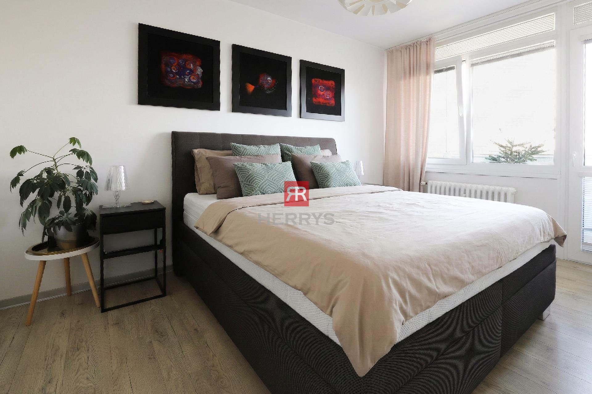 HERRYS - Na prenájom 3-izbový byt na ulici Sibírska, BA - Nové Mesto