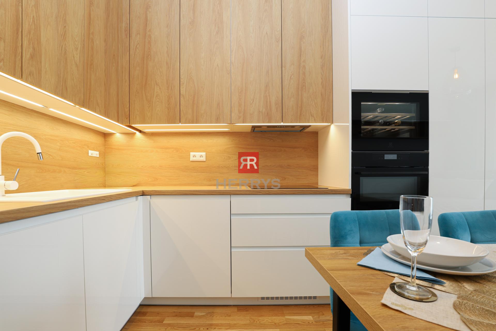 HERRYS - Exceptional 1-room apartment for rent, in the premium METROPOLIS complex