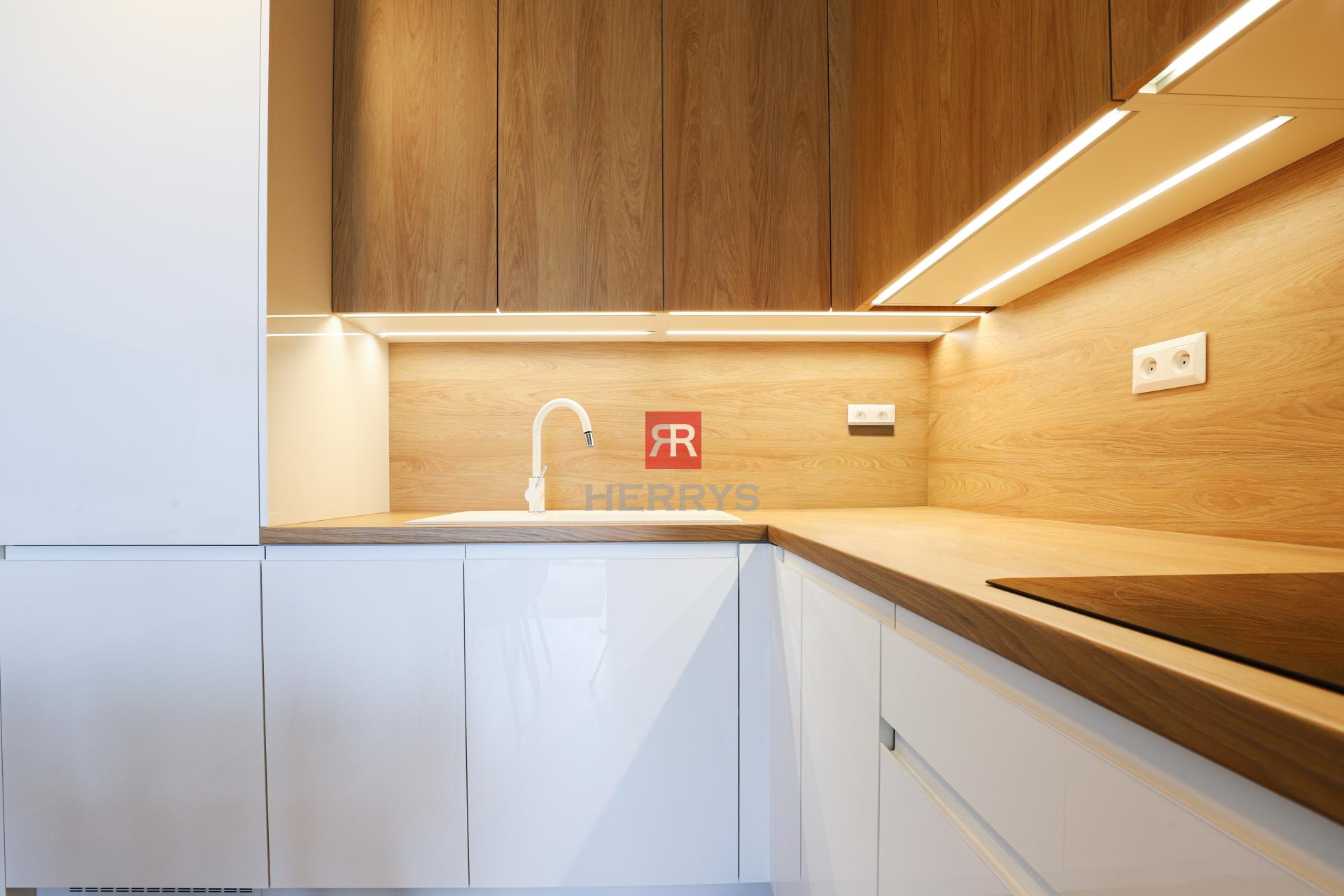 HERRYS - Exceptional 1-room apartment for rent, in the premium METROPOLIS complex