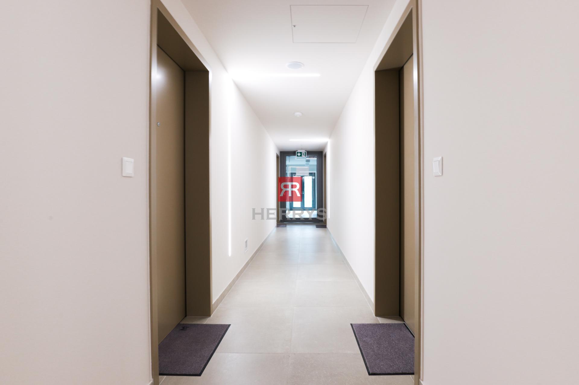 HERRYS - Exceptional 1-room apartment for rent, in the premium METROPOLIS complex