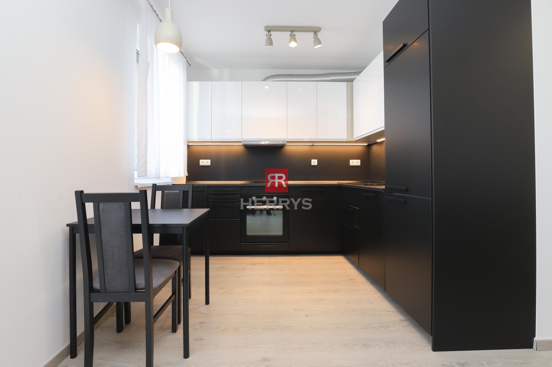 HERRYS - Na prenájom svetlý 2-izbový byt v&nbsp;novostavbe SEBERINIHO na Seberiniho ulici v&nbsp;BA - Ružinov.