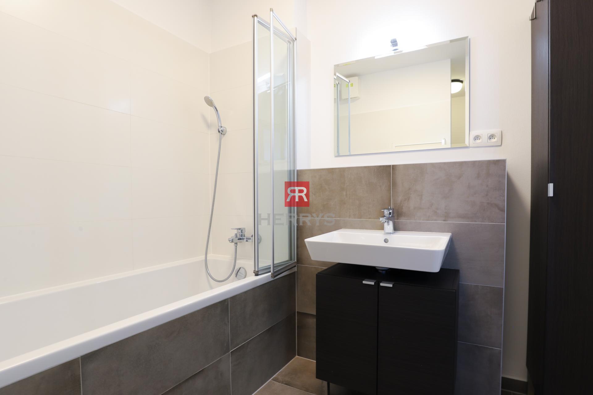 HERRYS - Na prenájom svetlý 2-izbový byt v&nbsp;novostavbe SEBERINIHO na Seberiniho ulici v&nbsp;BA - Ružinov.