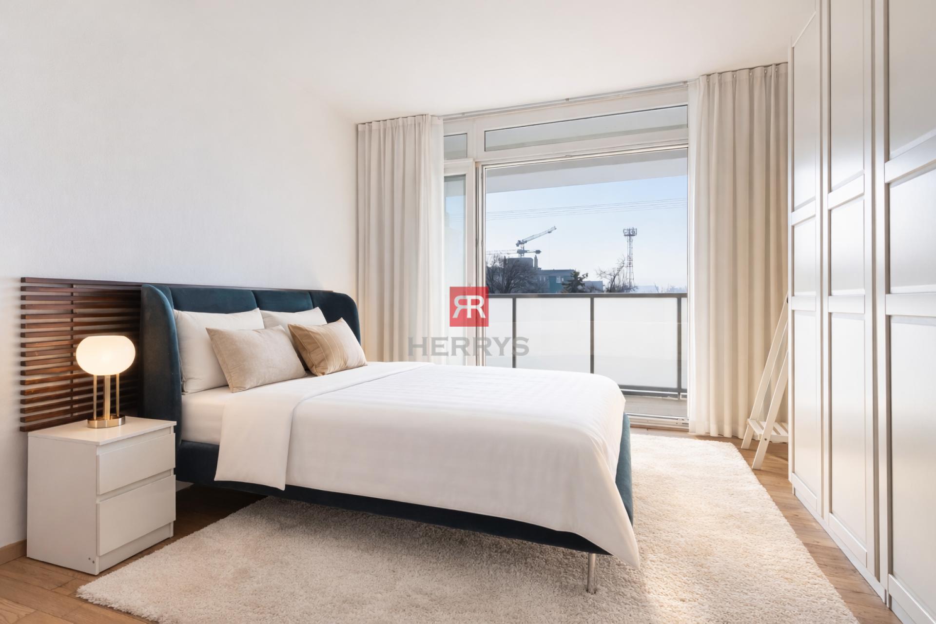 HERRYS - Spacious 2-room apartment for sale on Vietnamska Street