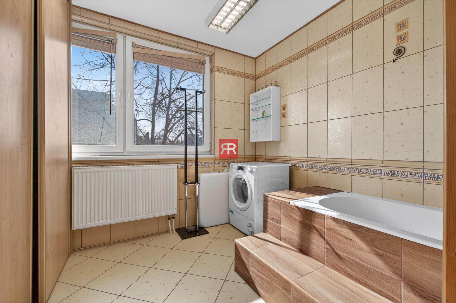 HERRYS - Na predaj 3i nebytový priestor s výnimočnou variabilitou využitia v Bratislava - Ružinov.