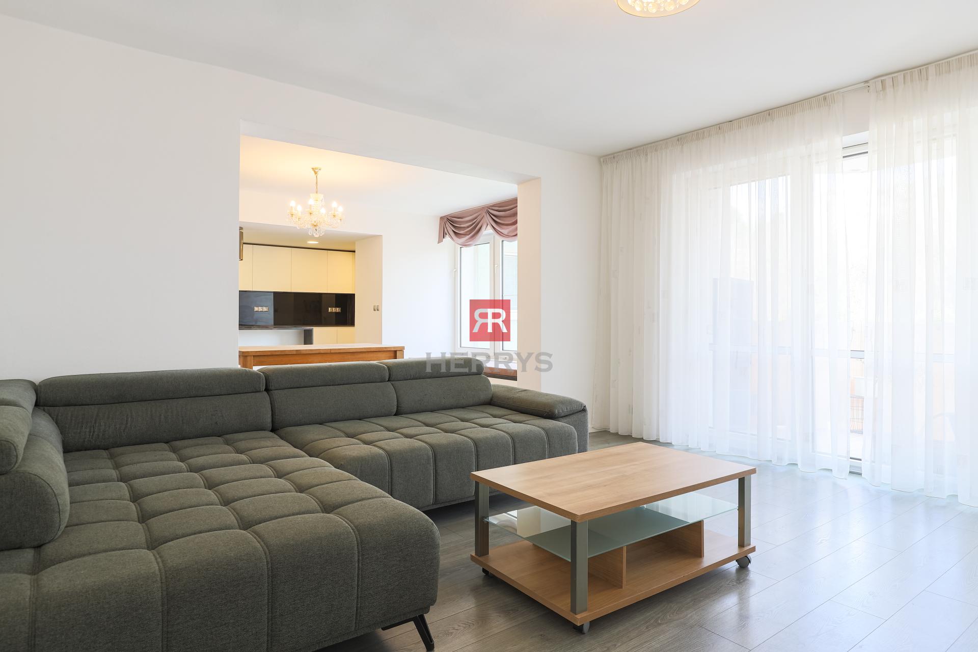 HERRYS - For rent partially furnished 4-room apartment, quiet location Magurská street, 2x parking