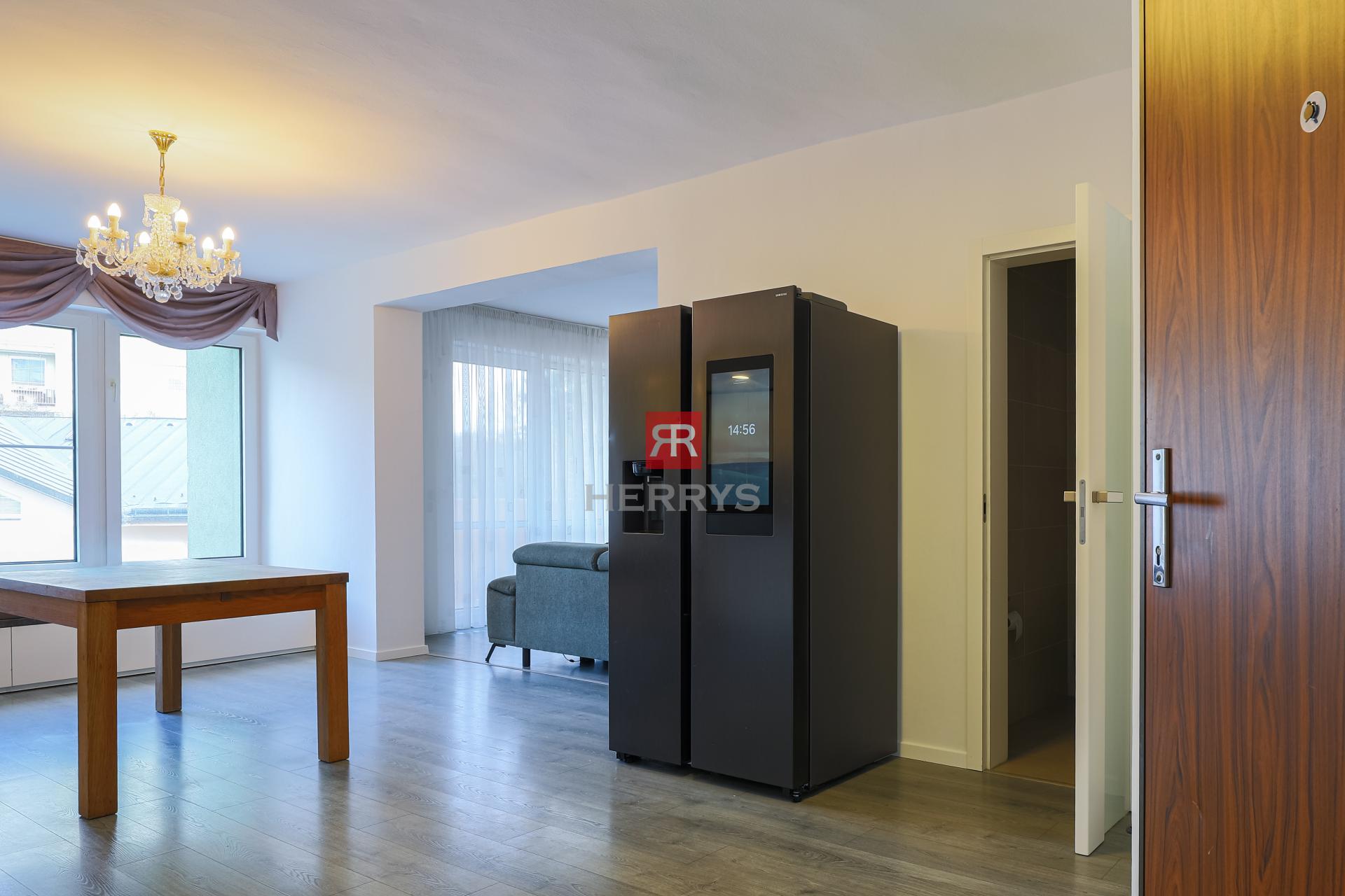 HERRYS - For rent partially furnished 4-room apartment, quiet location Magurská street, 2x parking