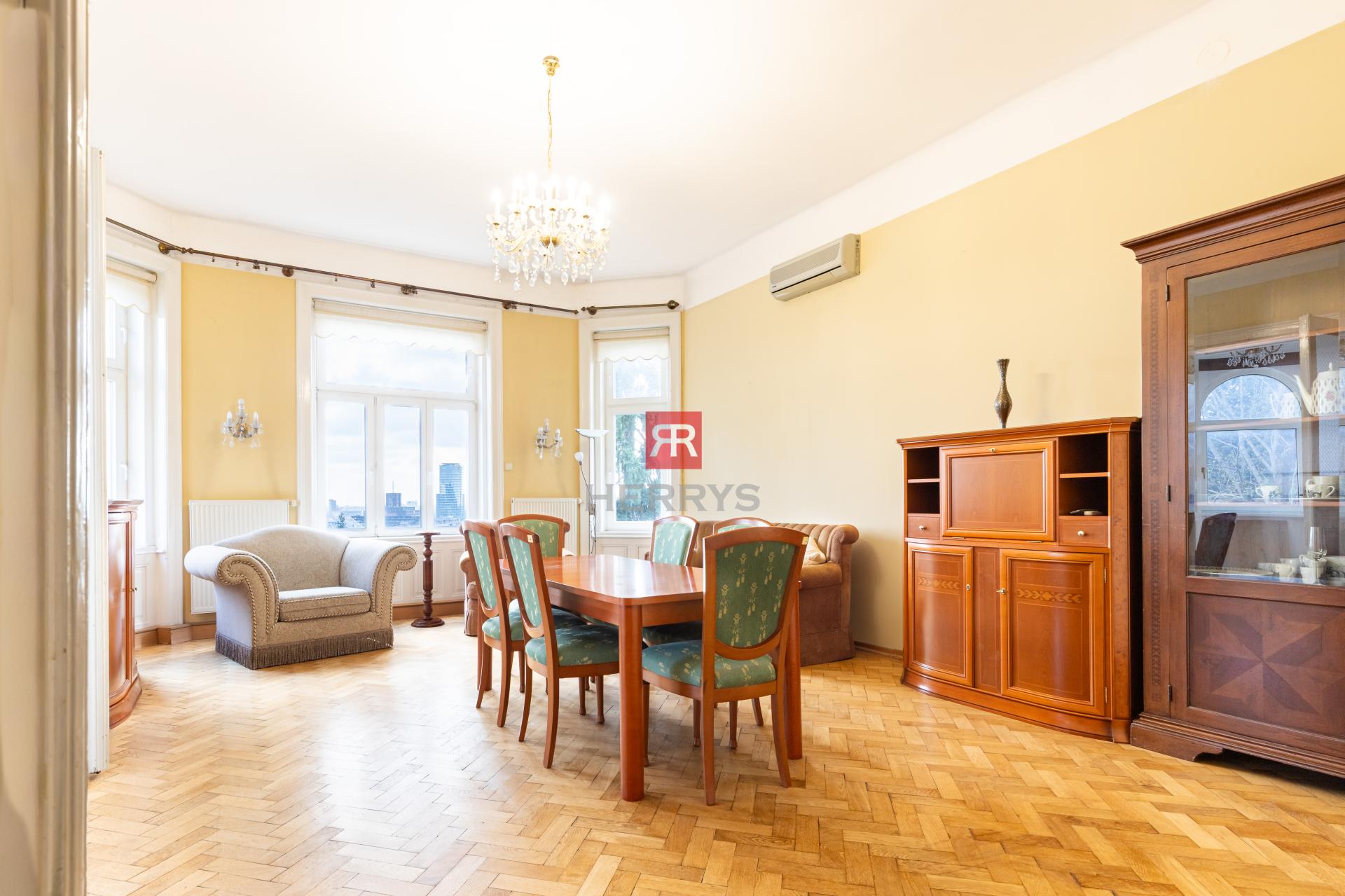 Realitná kancelária HERRYS ponúka na prenájom velkometrážny 2,5-izbový byt na Hlbokej Ceste