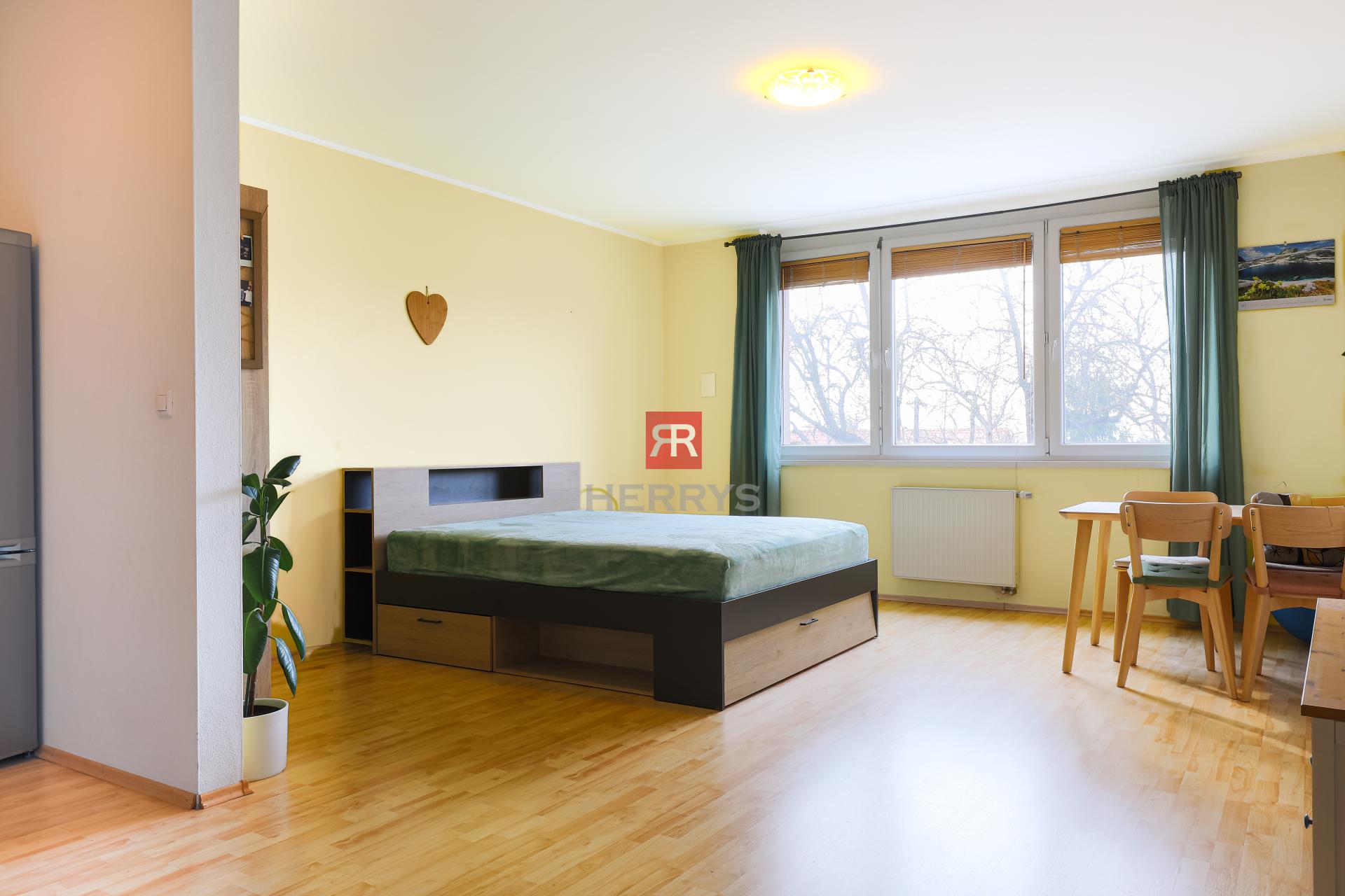 Realitná kancelária HERRYS ponúka na prenájom 1-izbový byt&nbsp;v Devínskej Novej Vsi, Istrijská ulica