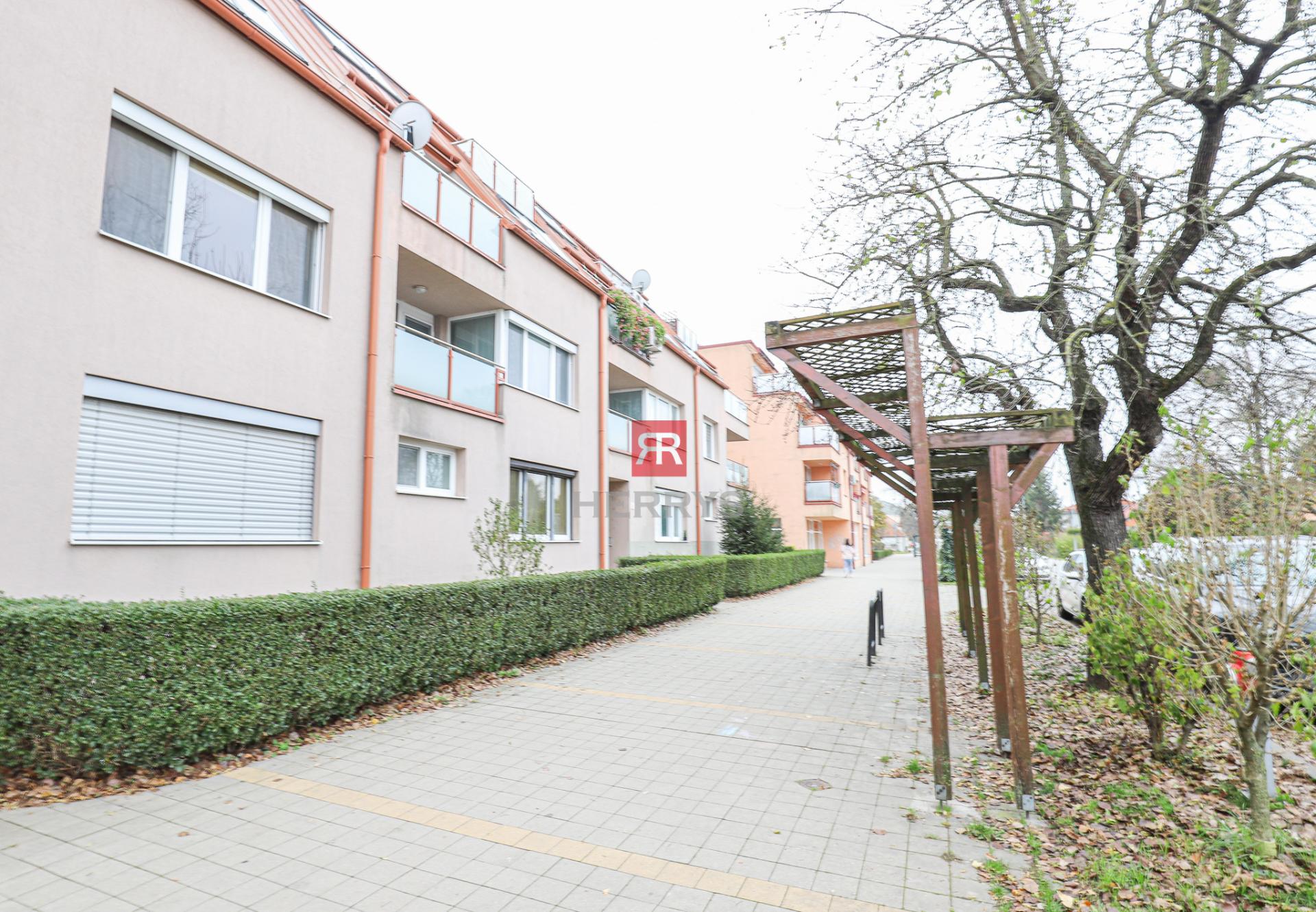 Realitná kancelária HERRYS ponúka na prenájom 1-izbový byt&nbsp;v Devínskej Novej Vsi, Istrijská ulica