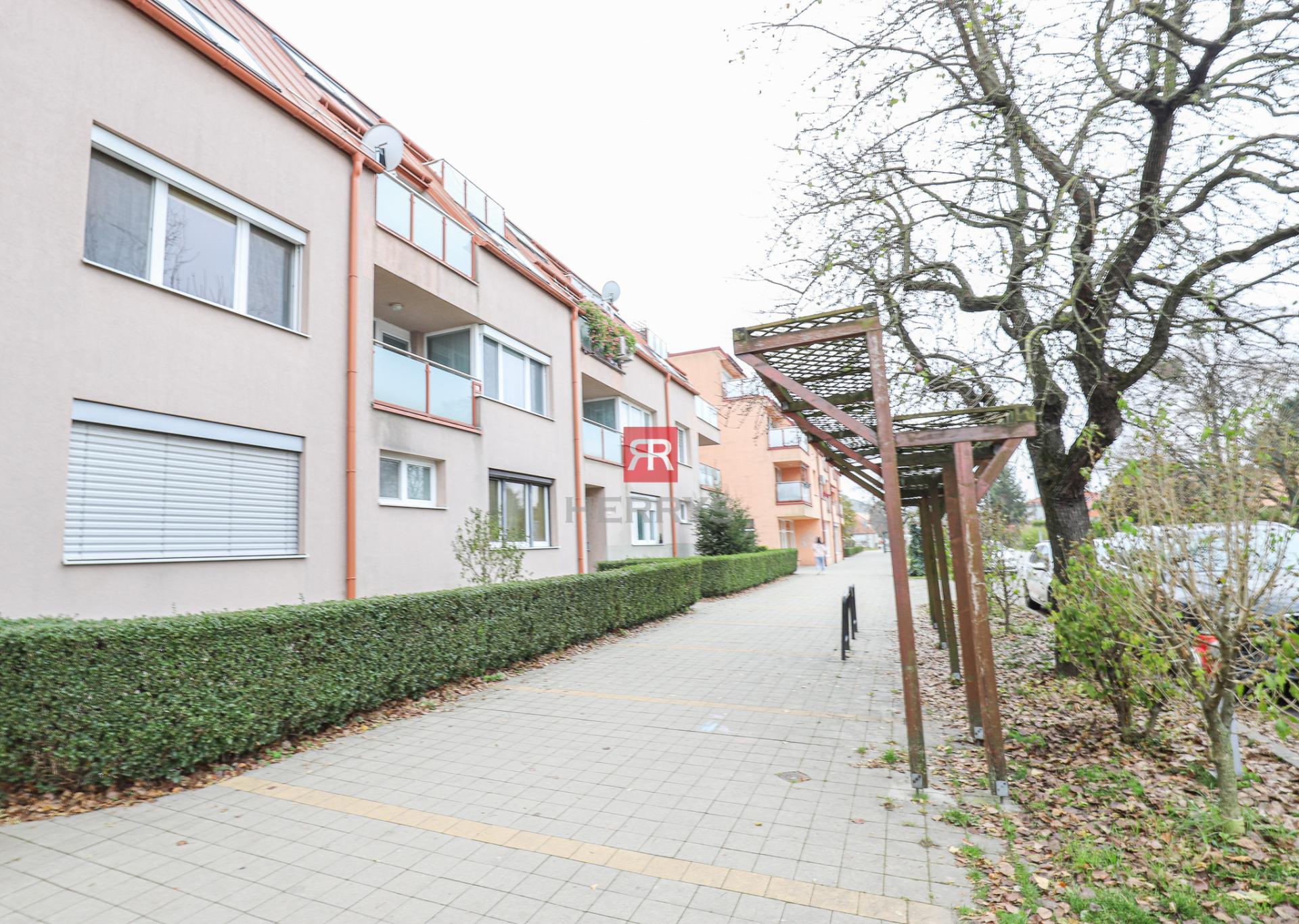 Realitná kancelária HERRYS ponúka na prenájom 1-izbový byt&nbsp;v Devínskej Novej Vsi, Istrijská ulica