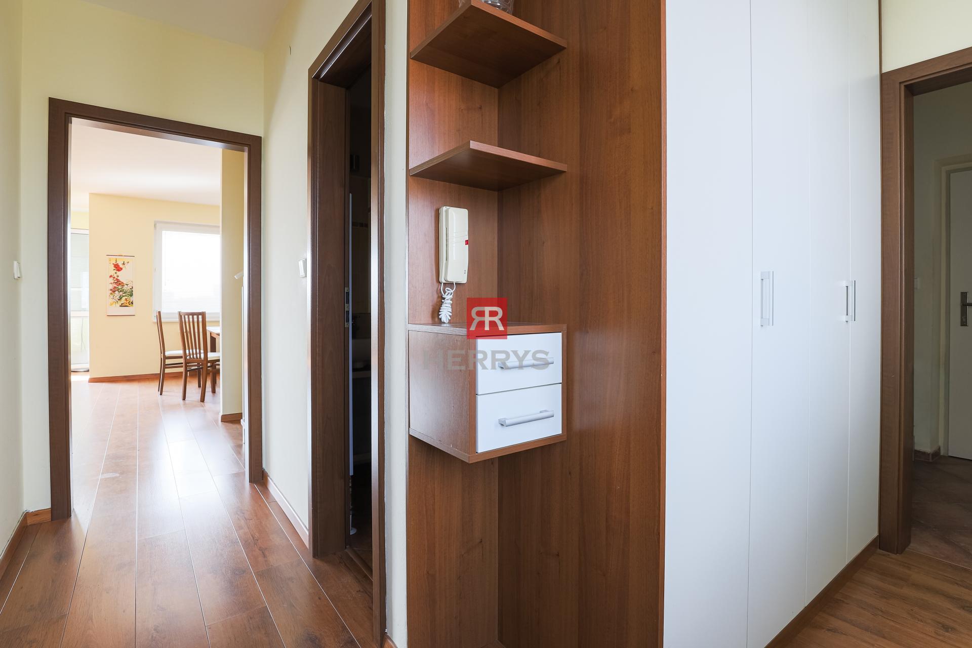 HERRYS - Spacious 4-bedroom duplex apartment for rent in Ostredky, near the park