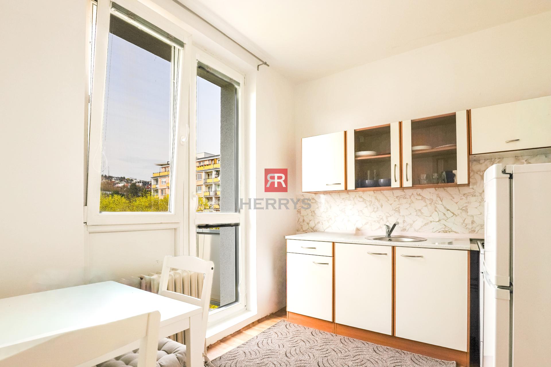 HERRYS - Fully furnished 1-bedroom apartment for rent near Račianske mýto, Sibírska Street.