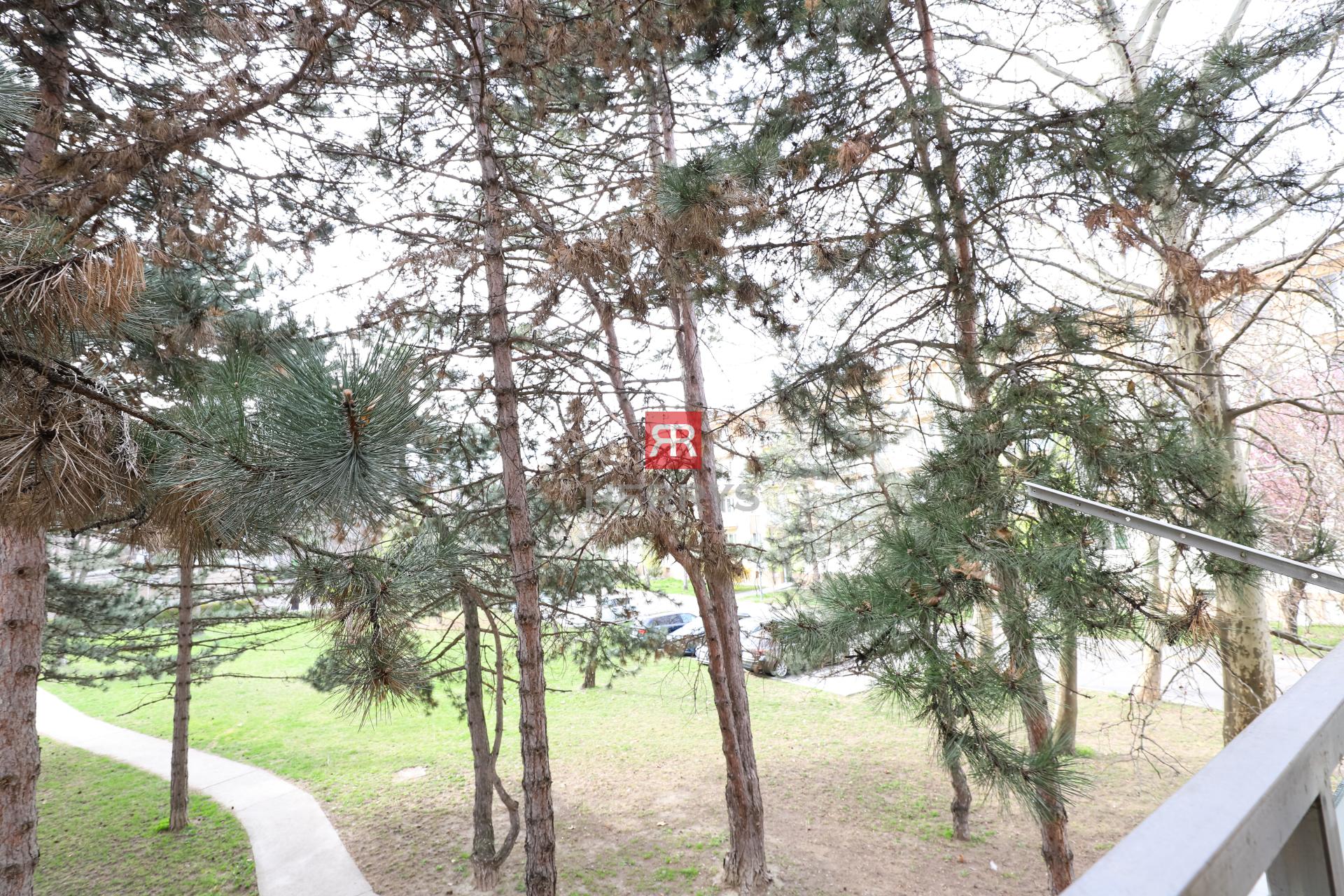 HERRYS - Na prenájom krásny, útulný 2-izbový byt v&nbsp;Bratislava - Ružinov na Uránovej ulici.