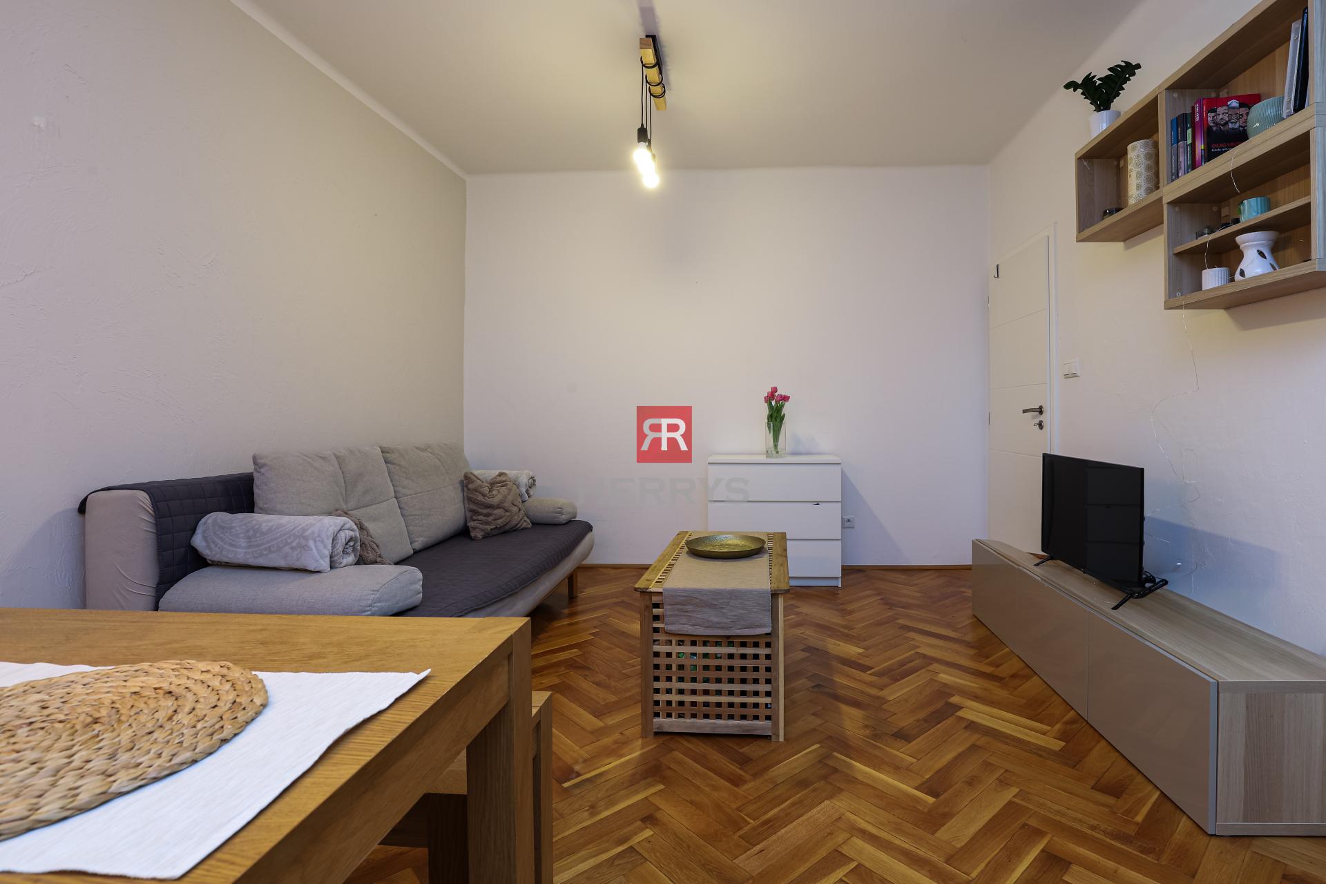 HERRYS - Na prenájom krásny, útulný 2-izbový byt v&nbsp;Bratislava - Ružinov na Uránovej ulici.