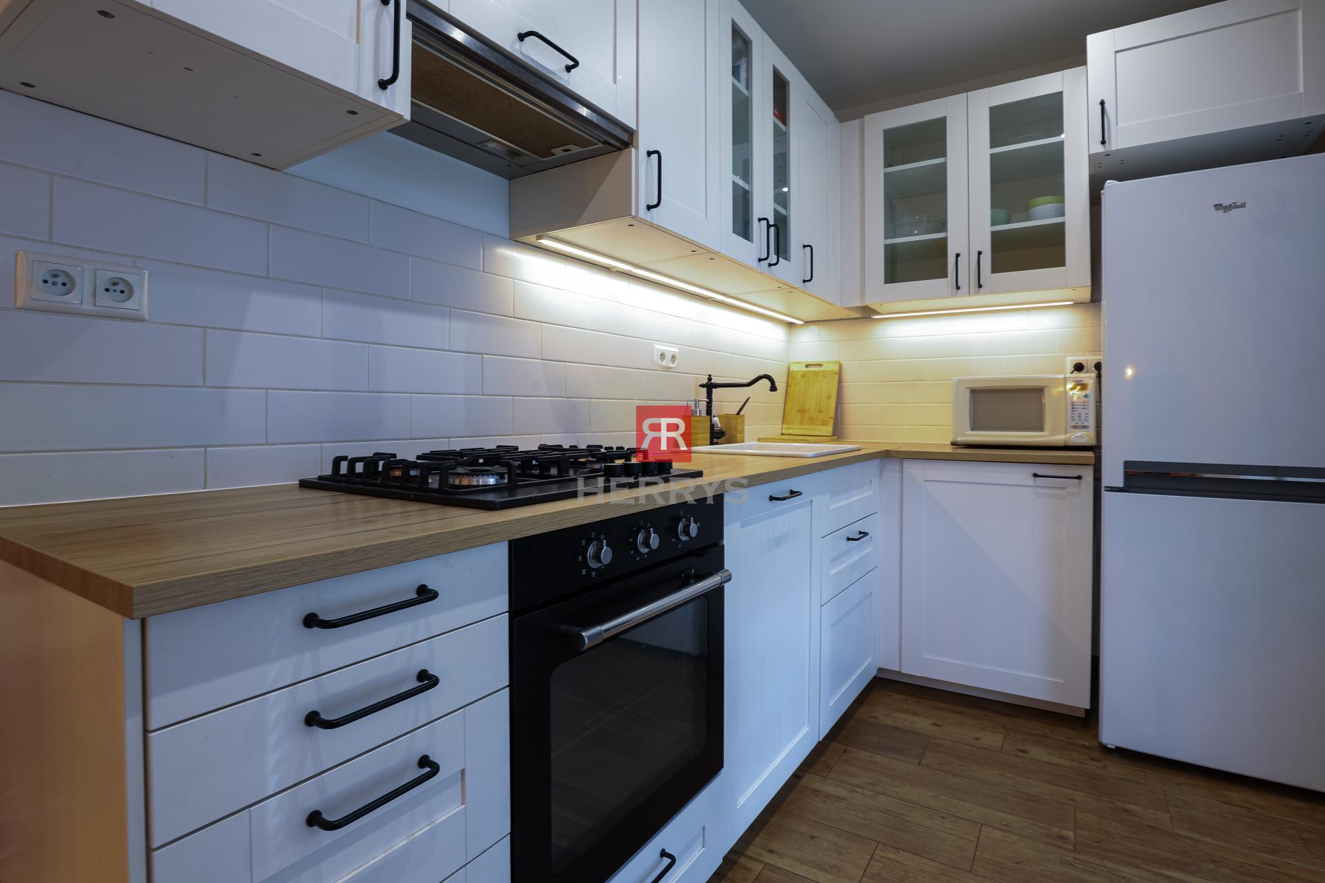 HERRYS - Na prenájom krásny, útulný 2-izbový byt v&nbsp;Bratislava - Ružinov na Uránovej ulici.