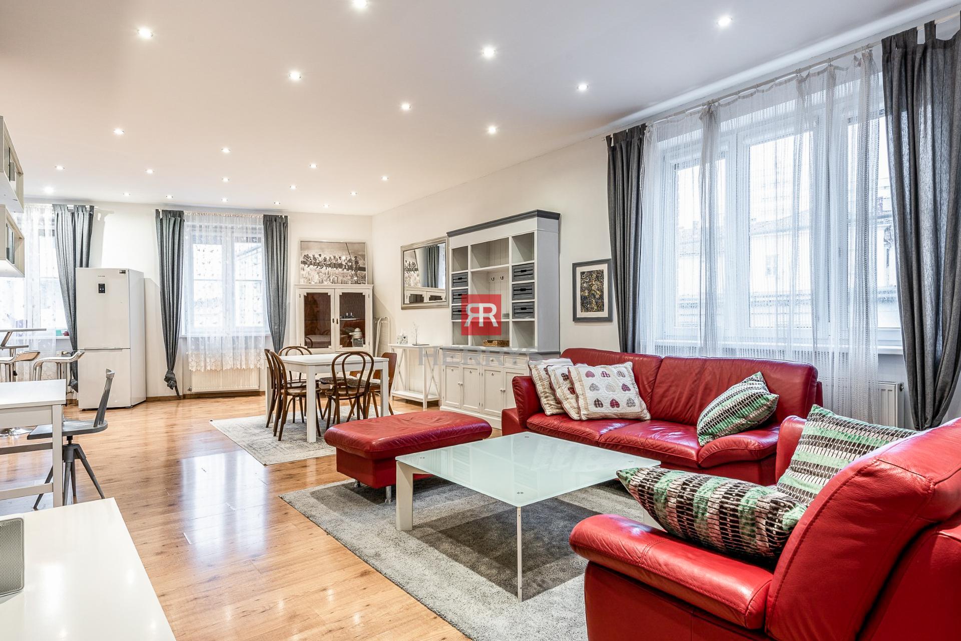 HERRYS - Na predaj mimoriadne priestranný 3 izbový byt v centre Bratislavy