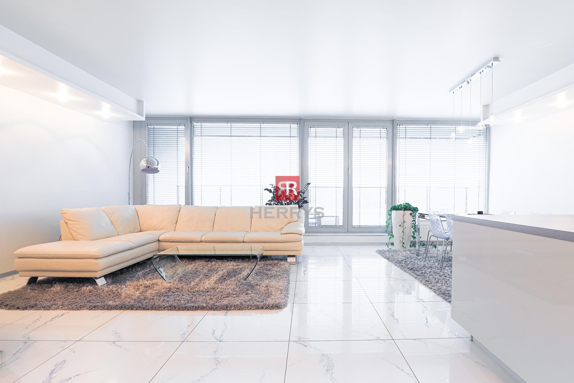 HERRYS - Na prenájom luxusný 3-izbový byt s terasou a výhľadom na Dunaj v projekte River Park