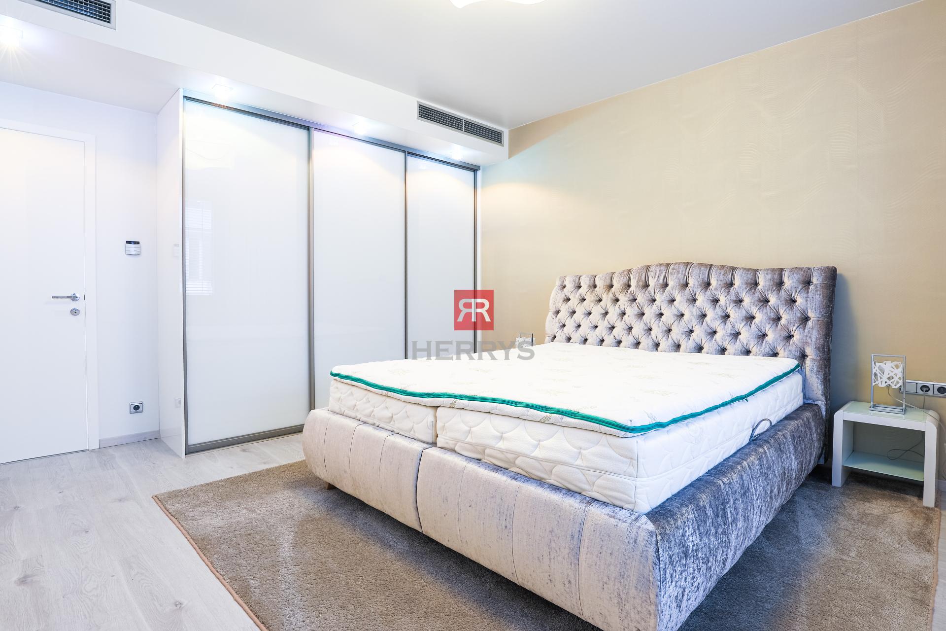 HERRYS - Na prenájom luxusný 3-izbový byt s terasou a výhľadom na Dunaj v projekte River Park