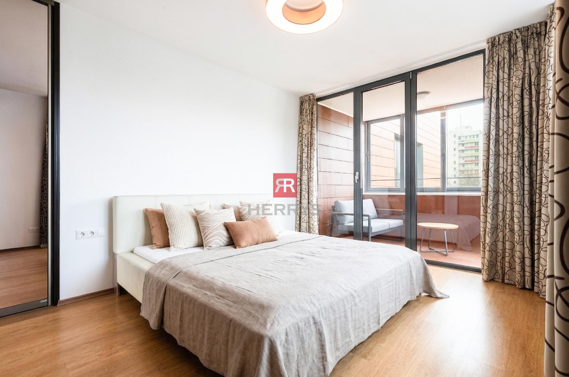 HERRYS - Na predaj 4-izbový byt na Račianskej ulici, MANHATTAN