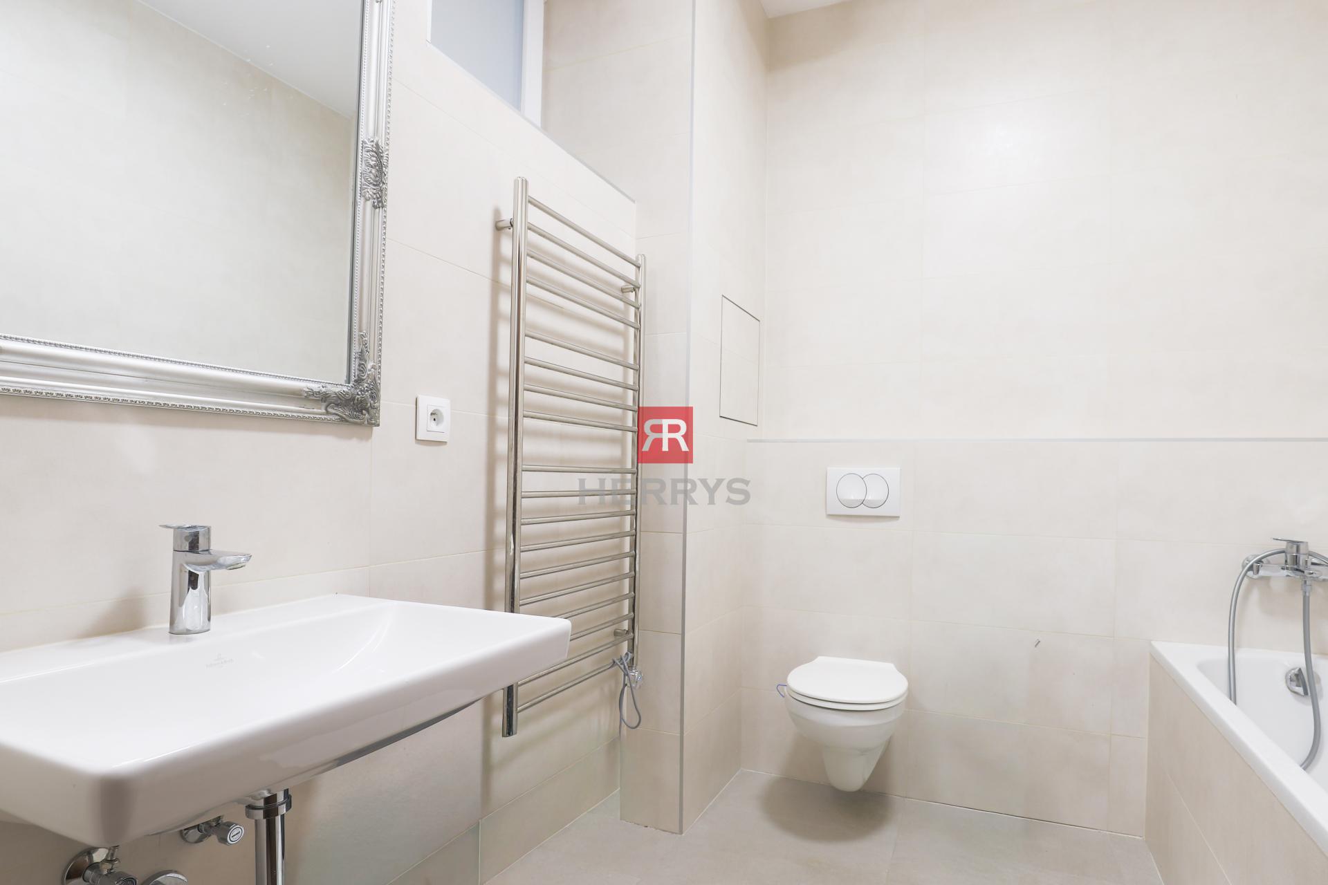 HERRYS - Na prenájom štýlový 2 izbový byt pár krokov od Grasalkovičovej záhrady, Gunduličova ulica