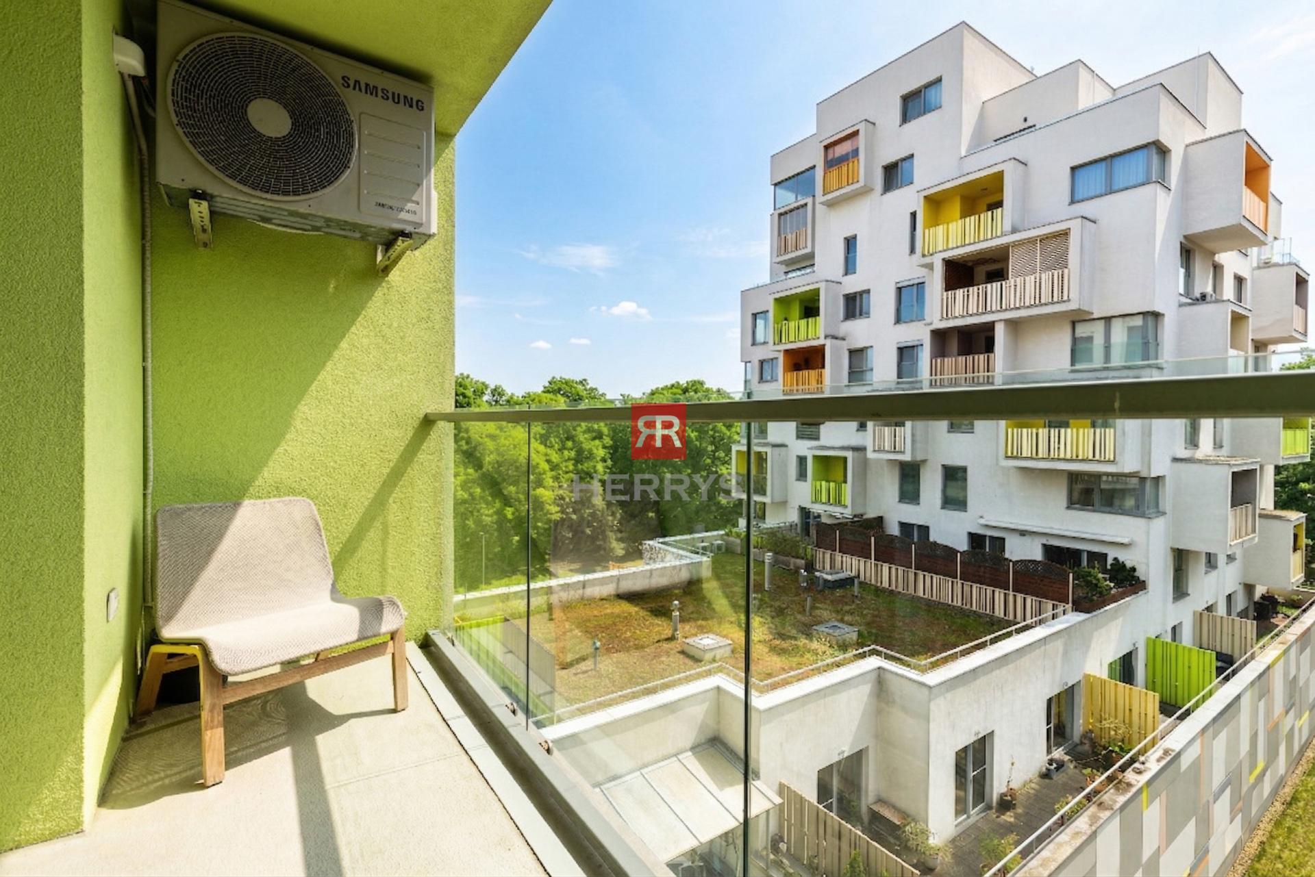 HERRYS - Na predaj atraktívny 1,5-i byt s funkčnou dispozíciou v projekte Nový Háj, BA – Petržalka