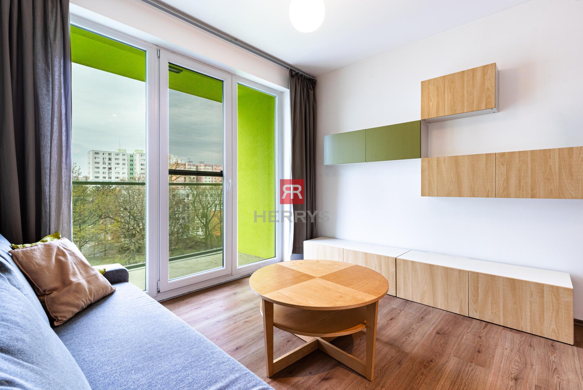 HERRYS - Na predaj atraktívny 1,5-i byt s funkčnou dispozíciou v projekte Nový Háj, BA – Petržalka