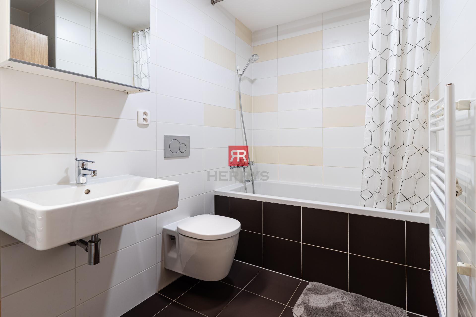 HERRYS - Na predaj atraktívny 1,5-i byt s funkčnou dispozíciou v projekte Nový Háj, BA – Petržalka