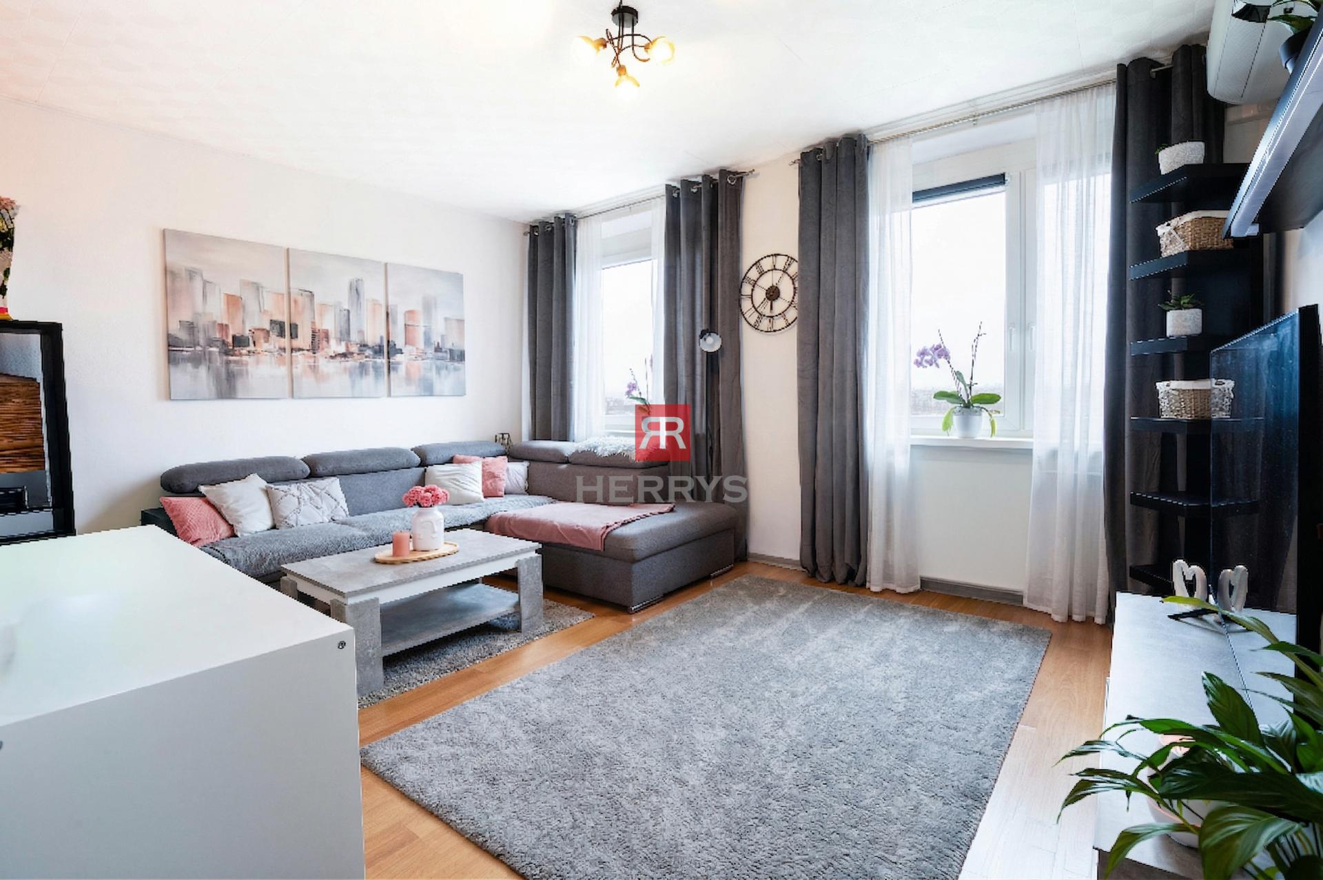 HERRYS – Na predaj 2-izbový byt s dostatkom úložného priestoru - klimatizácia, top poschodie, Rača&nbsp;