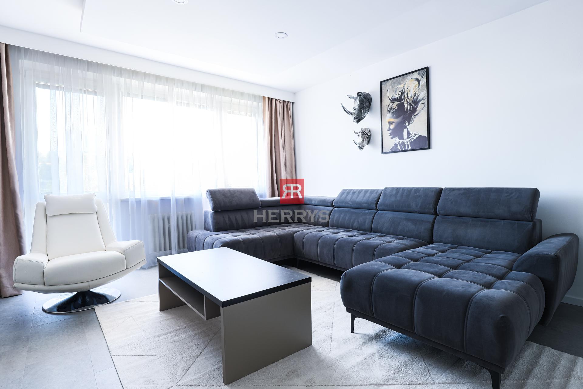 HERRYS - For rent large 3 room apartment 78m2 on Kubaniho street