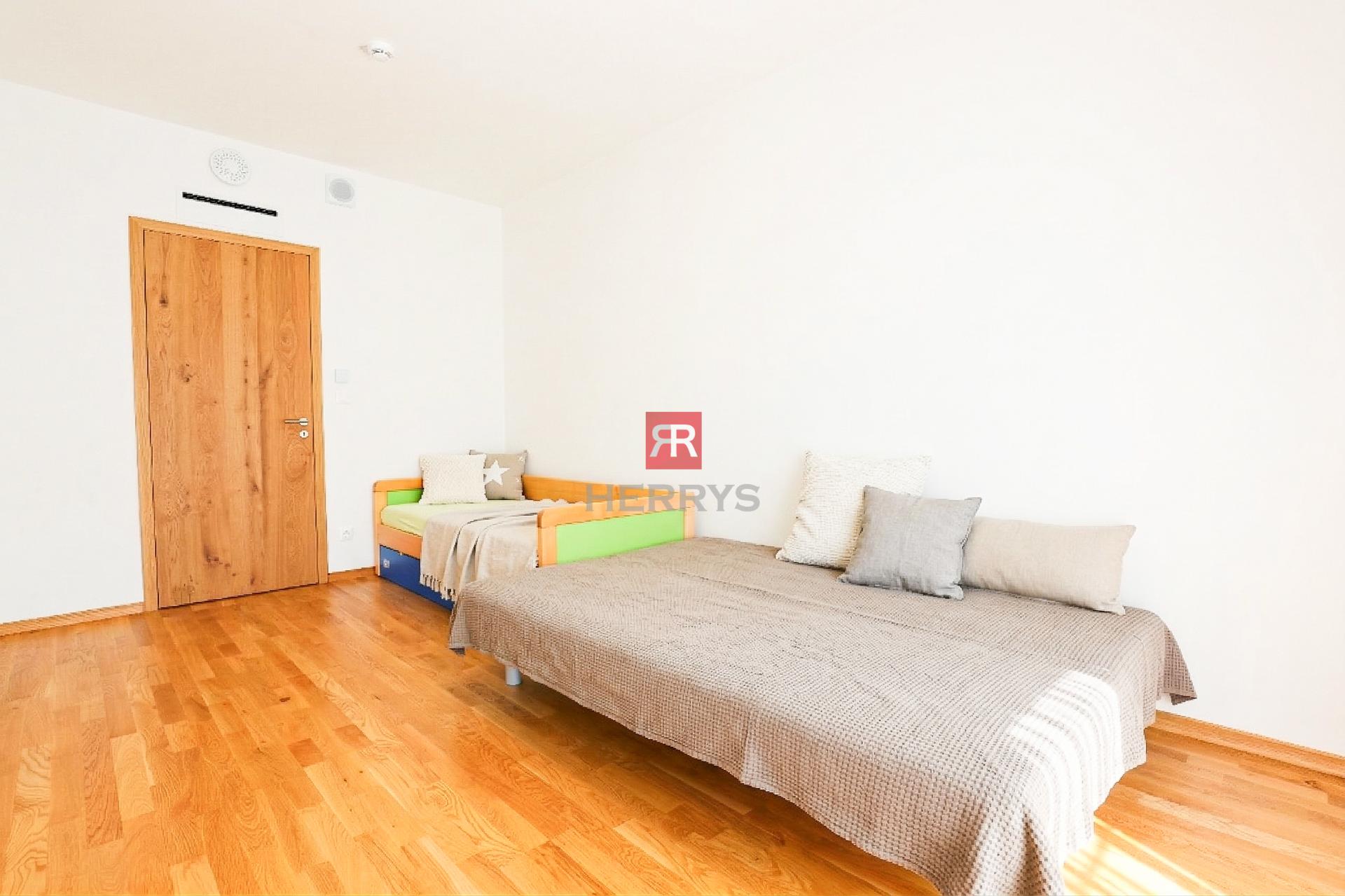 HERRYS - Na prenájom krásny, úplne nový 3-izbový zariadený apartmán v prémiovom komplexe METROPOLIS