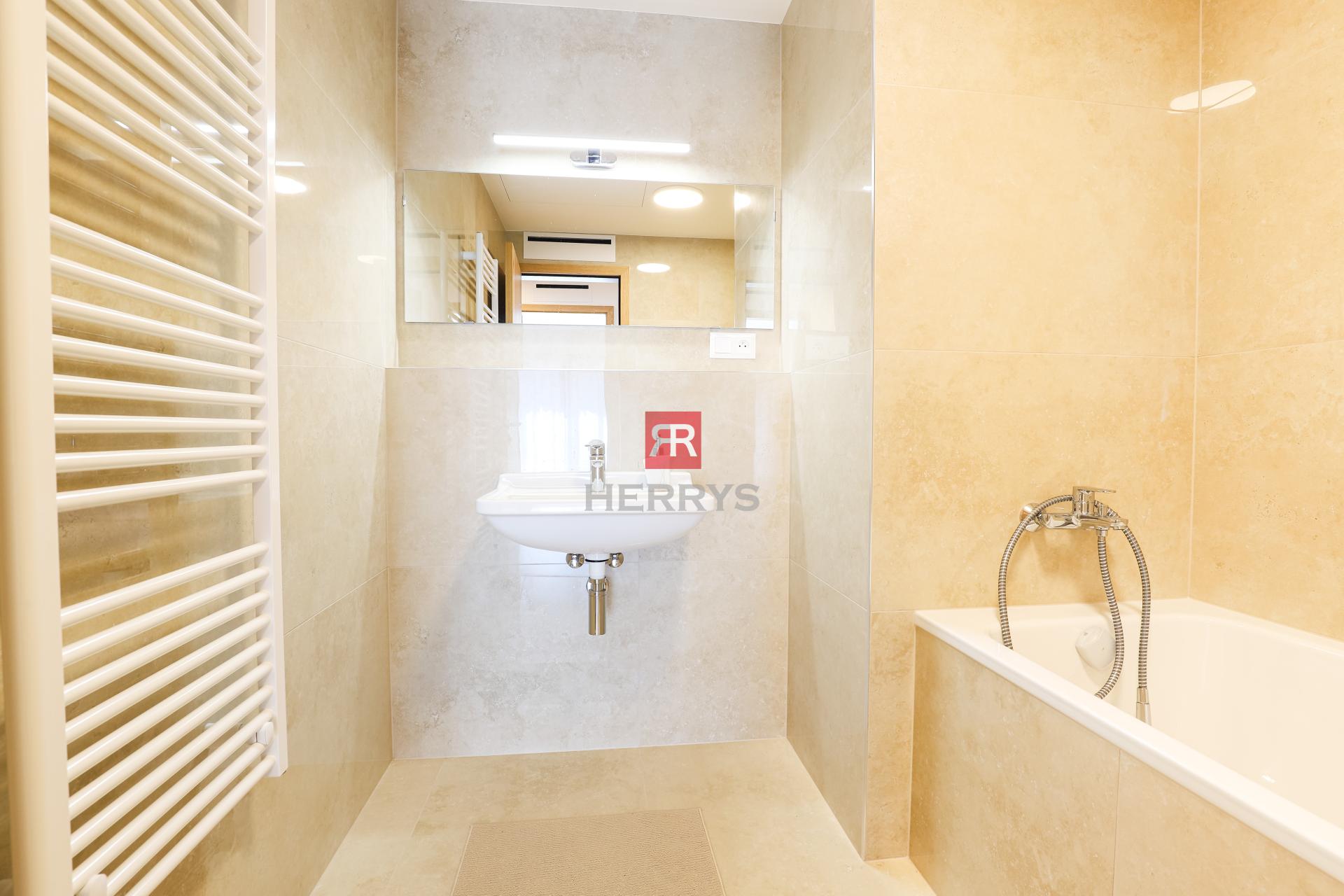 HERRYS - Na prenájom krásny, úplne nový 3-izbový zariadený apartmán v prémiovom komplexe METROPOLIS