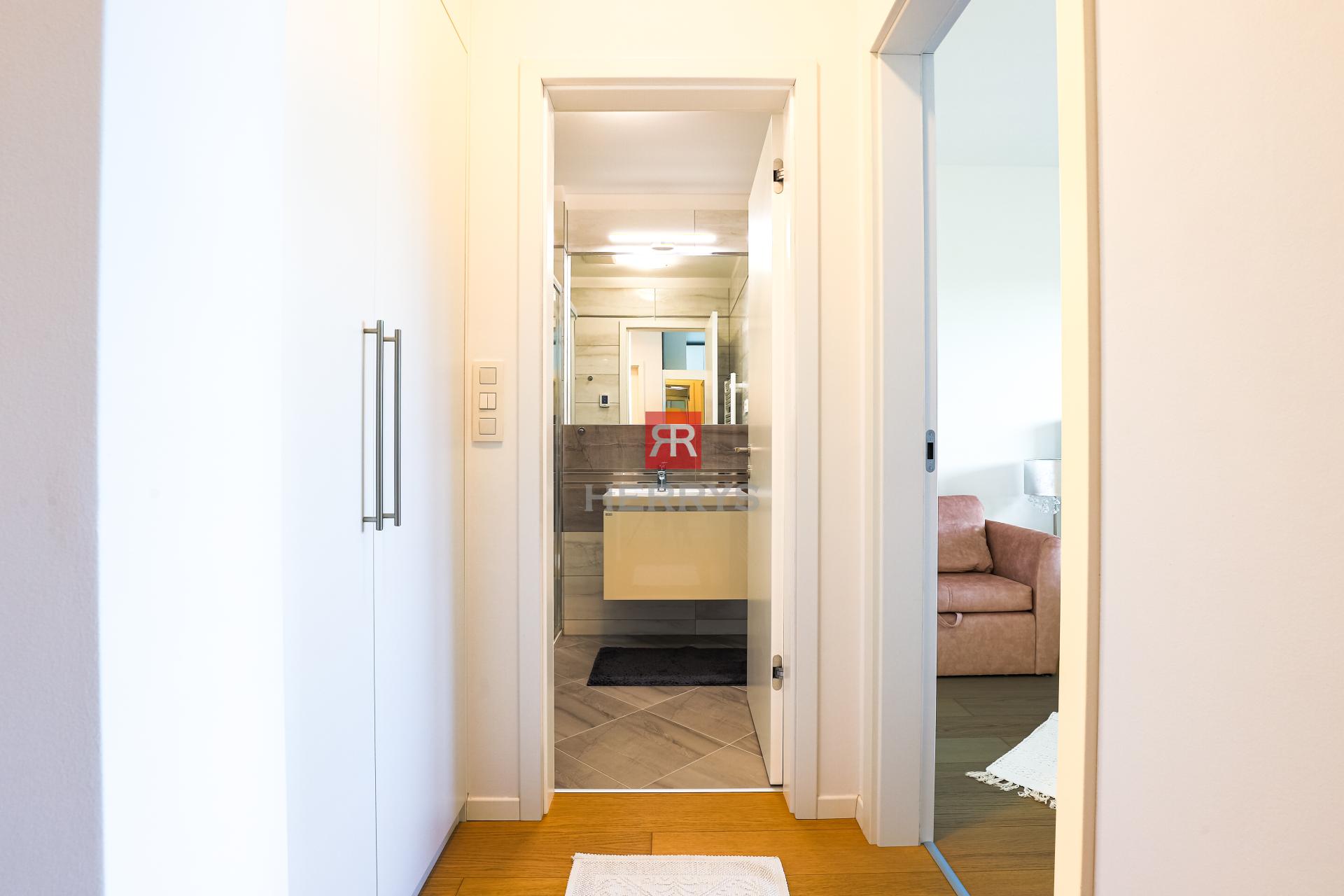 HERRYS - For rent 2 room apartment 61m2 oriented to inner block in Residence BLUMENTAL