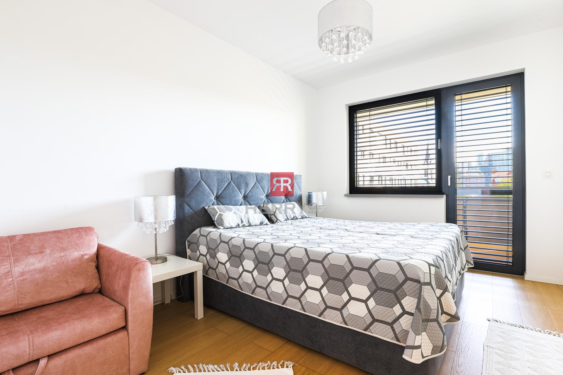 HERRYS - For rent 2 room apartment 61m2 oriented to inner block in Residence BLUMENTAL