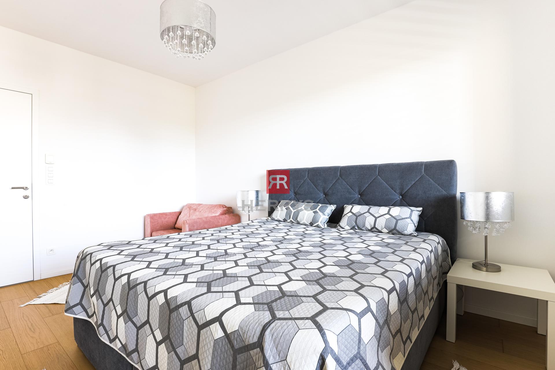 HERRYS - For rent 2 room apartment 61m2 oriented to inner block in Residence BLUMENTAL