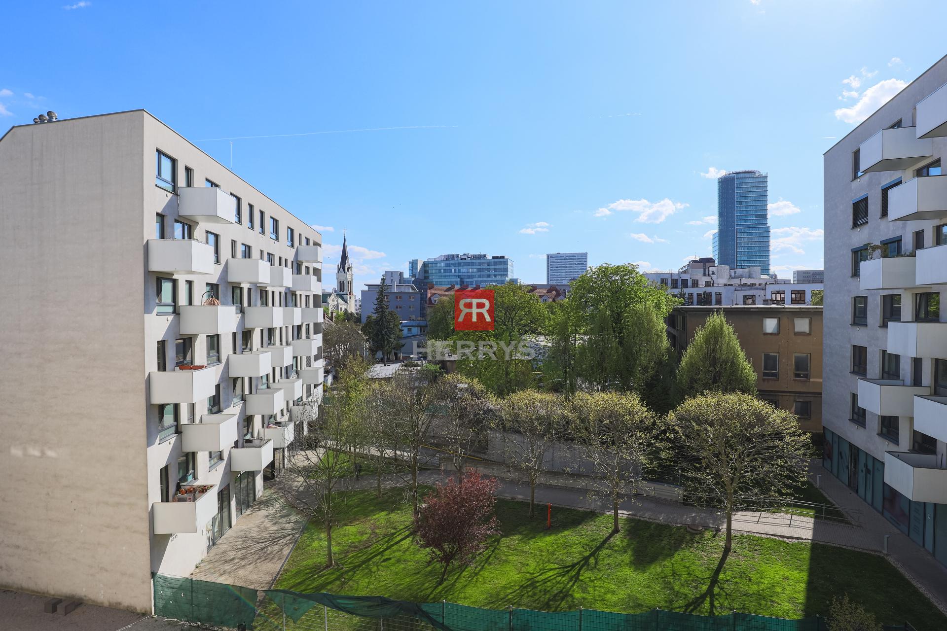 HERRYS - For rent 2 room apartment 61m2 oriented to inner block in Residence BLUMENTAL