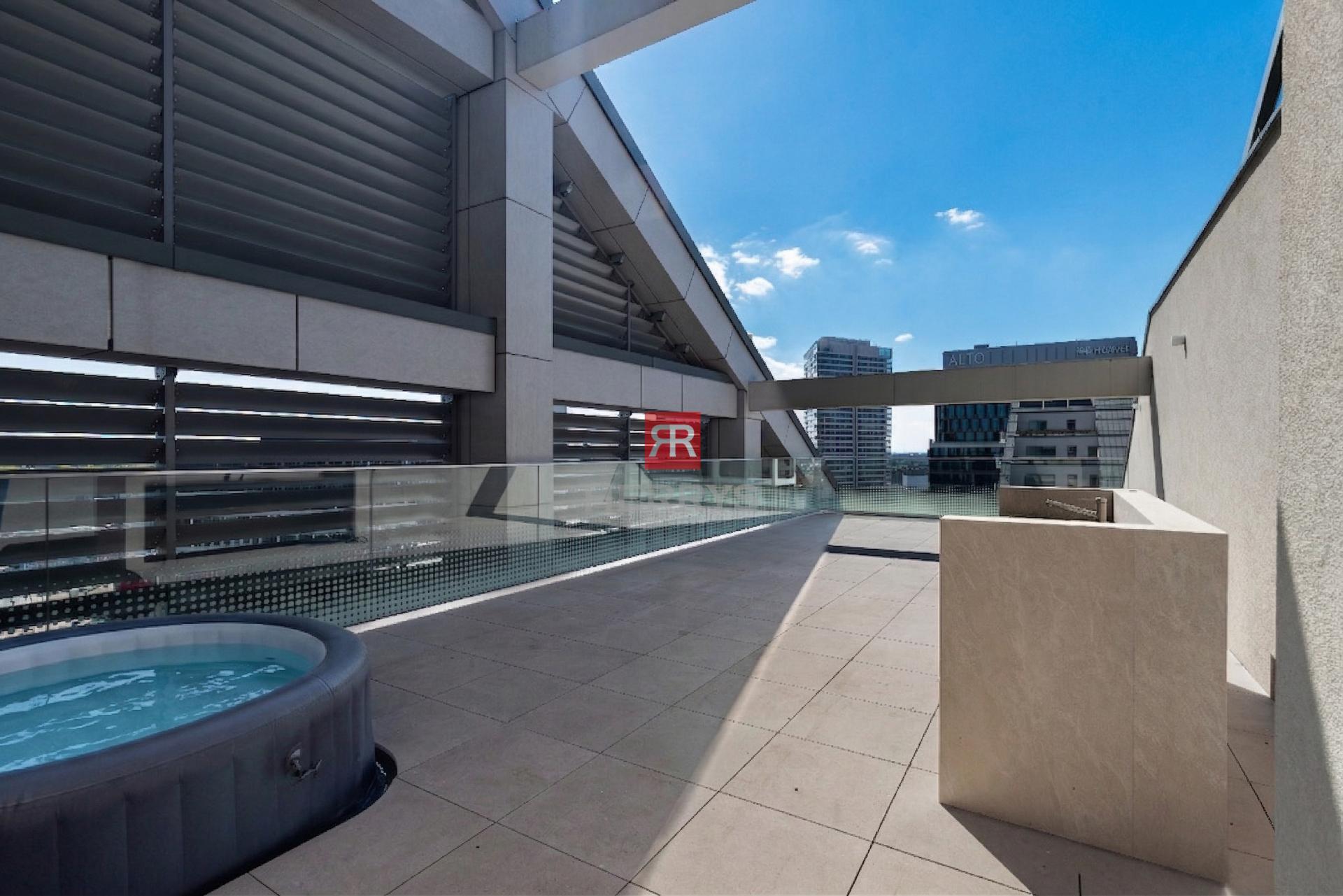 HERRYS - Unique 4-bedroom apartment with a large terrace for rent in the heart of downtown