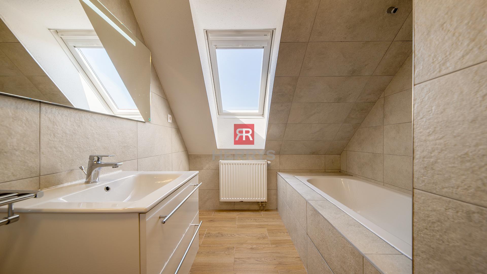 HERRYS - For rent sunny 5 bedroom house with beautiful garden in Devinska Nova Ves