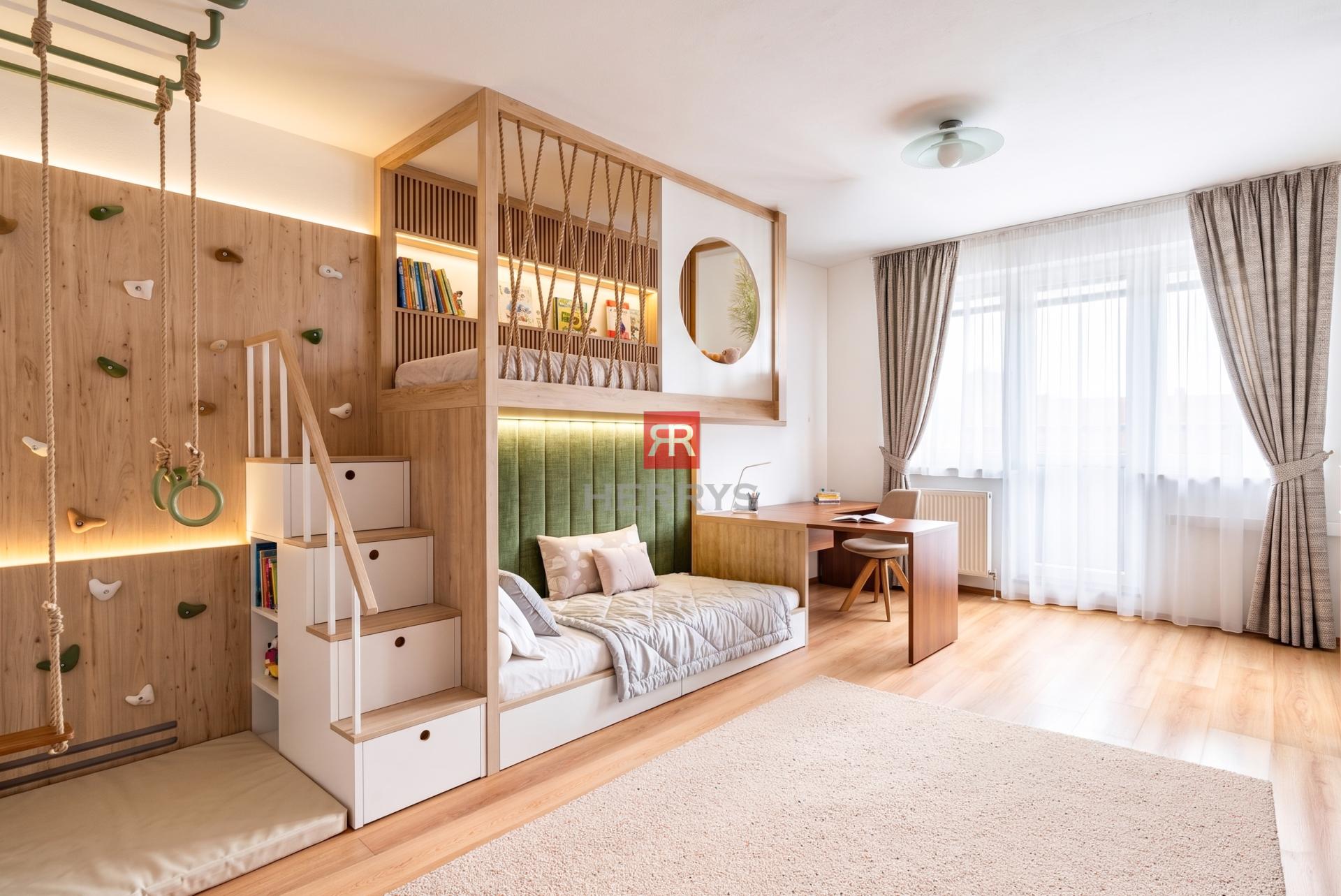 HERRYS - Na predaj veľkometrážny 3-izbový mezonet s 2 kúpeľňami na Račianskom mýte