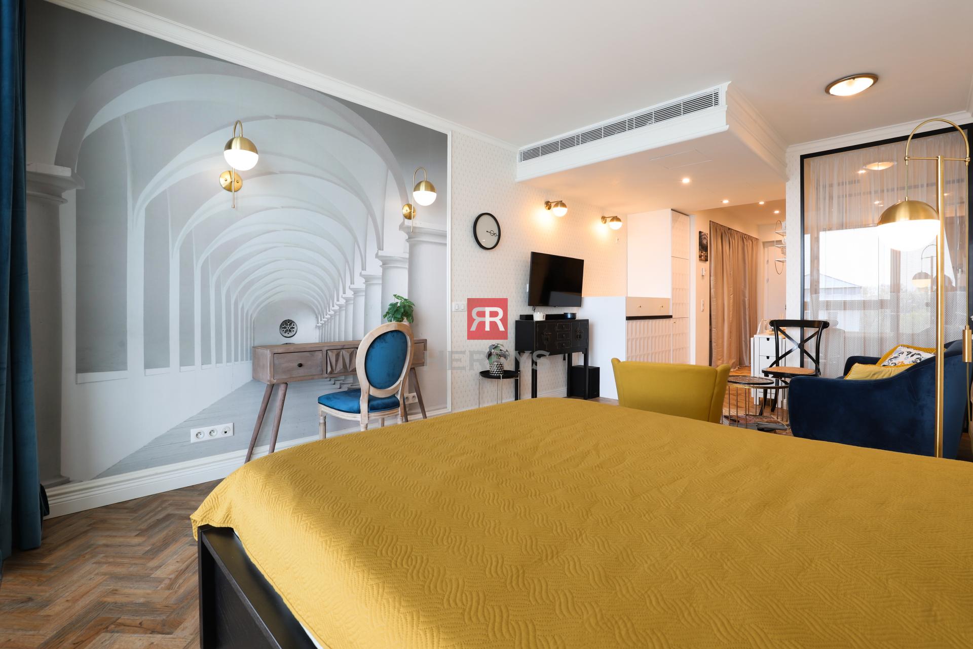 HERRYS - Na prenájom výnimočný 1-izbový byt, v&nbsp;komplexe EUROVEA, priamo na dunajskej promenáde