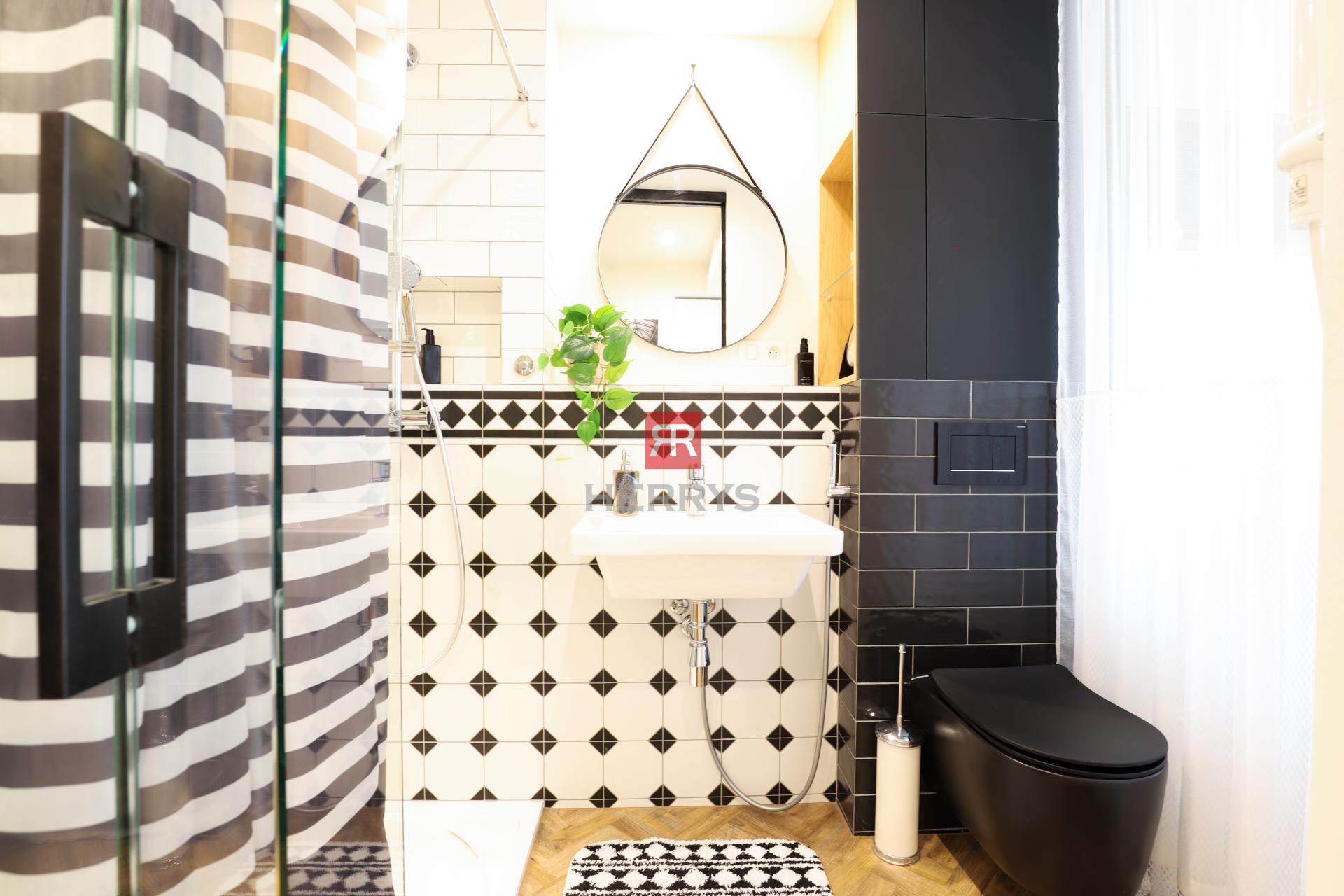 HERRYS - Na prenájom výnimočný 1-izbový byt, v&nbsp;komplexe EUROVEA, priamo na dunajskej promenáde